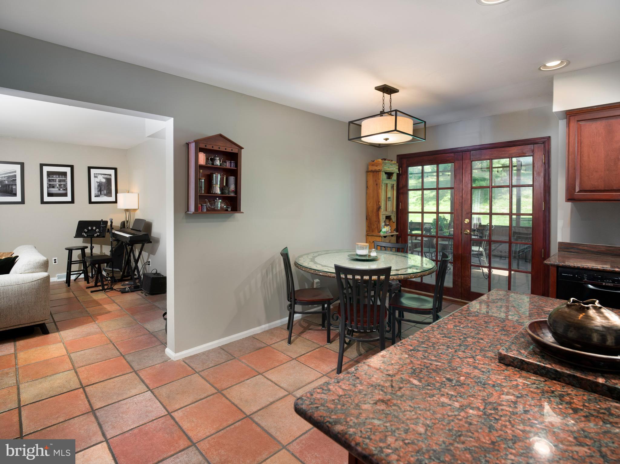 FOX FIELDS - Residential