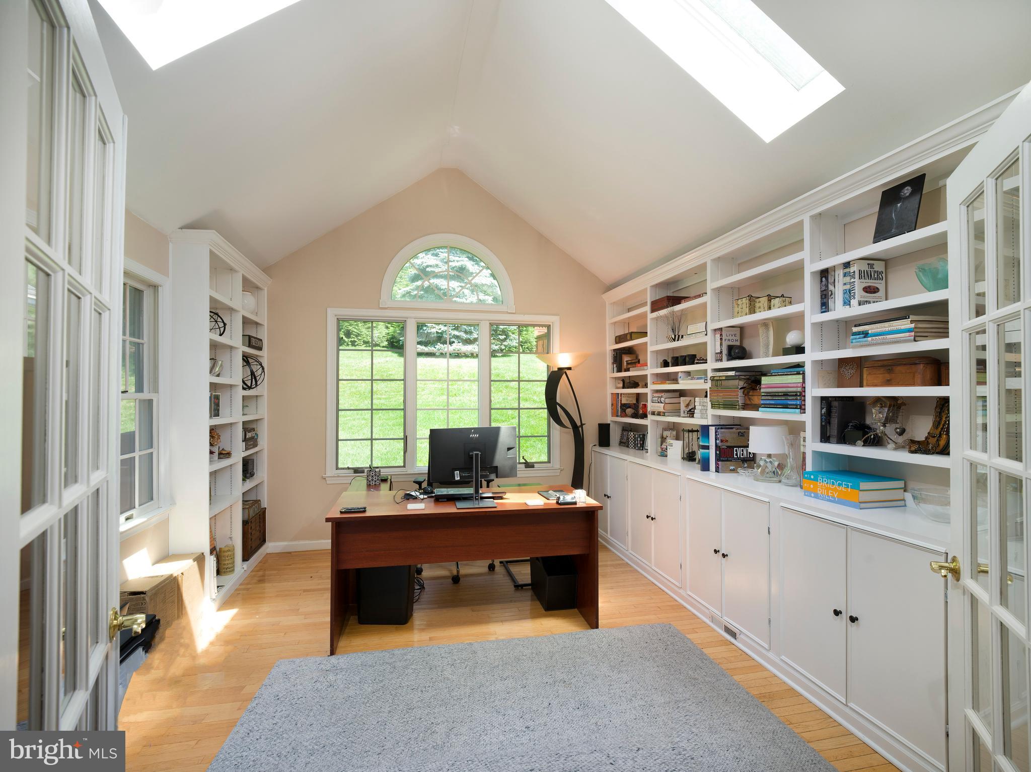 FOX FIELDS - Residential