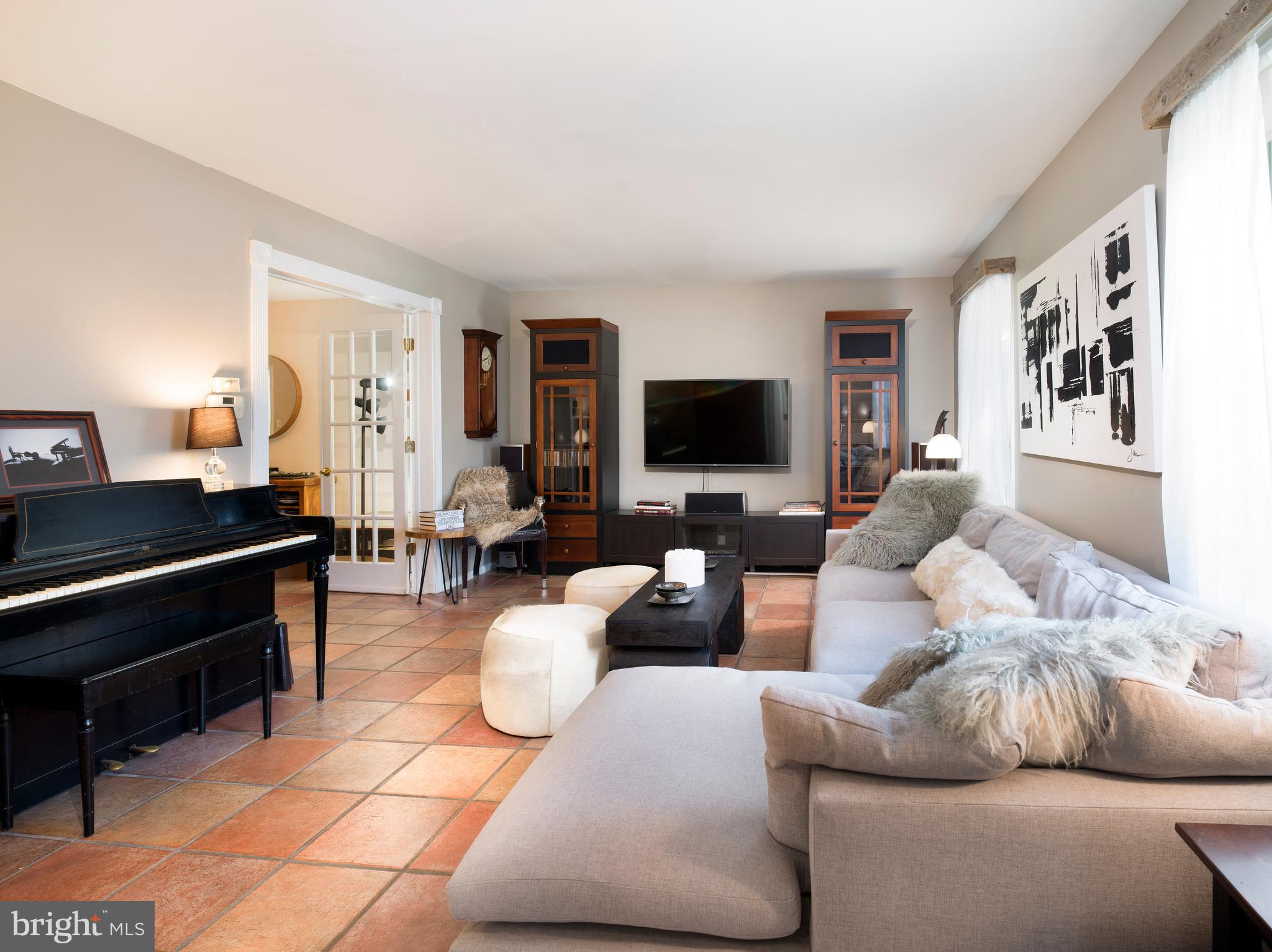 FOX FIELDS - Residential