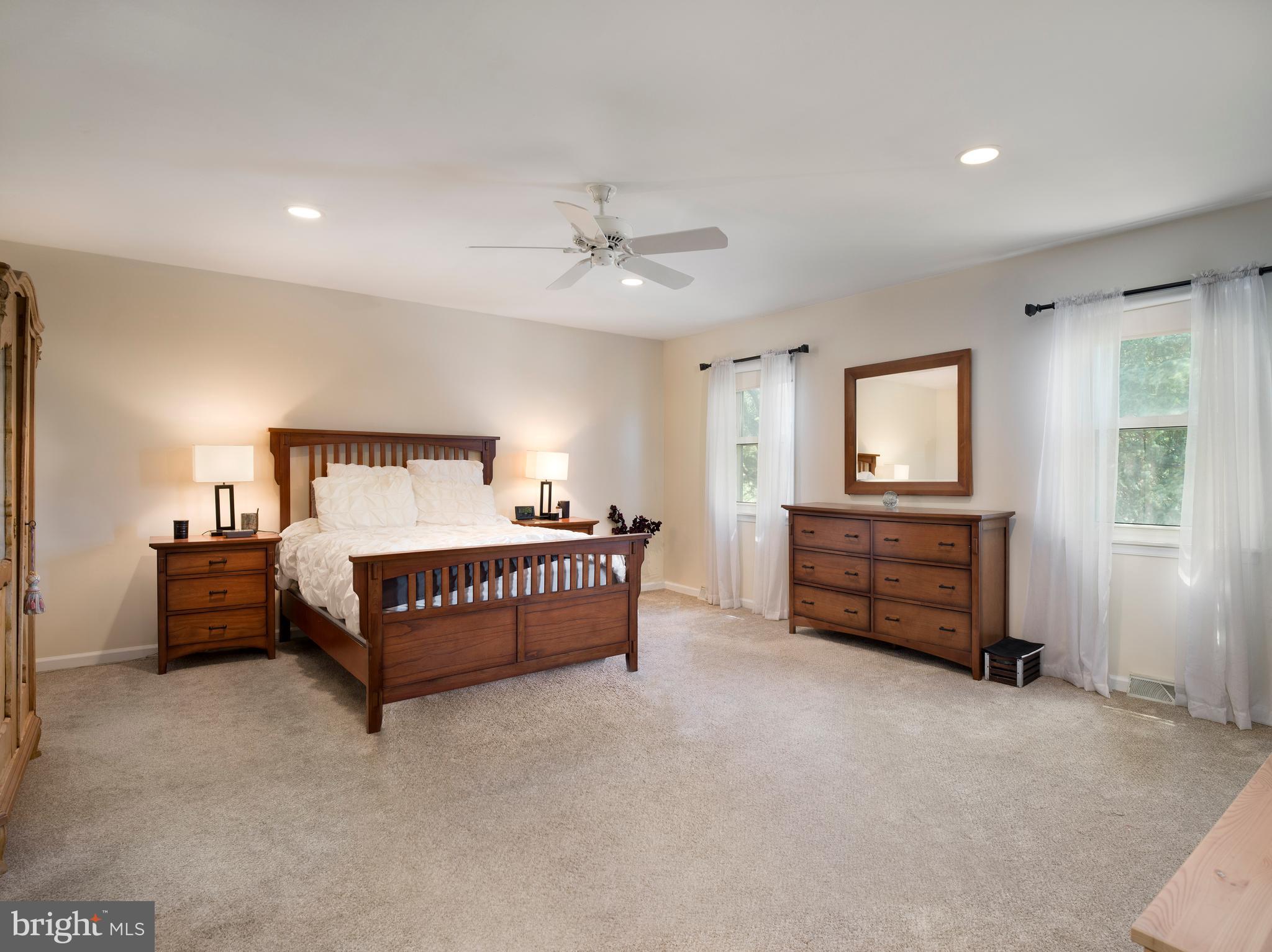 FOX FIELDS - Residential