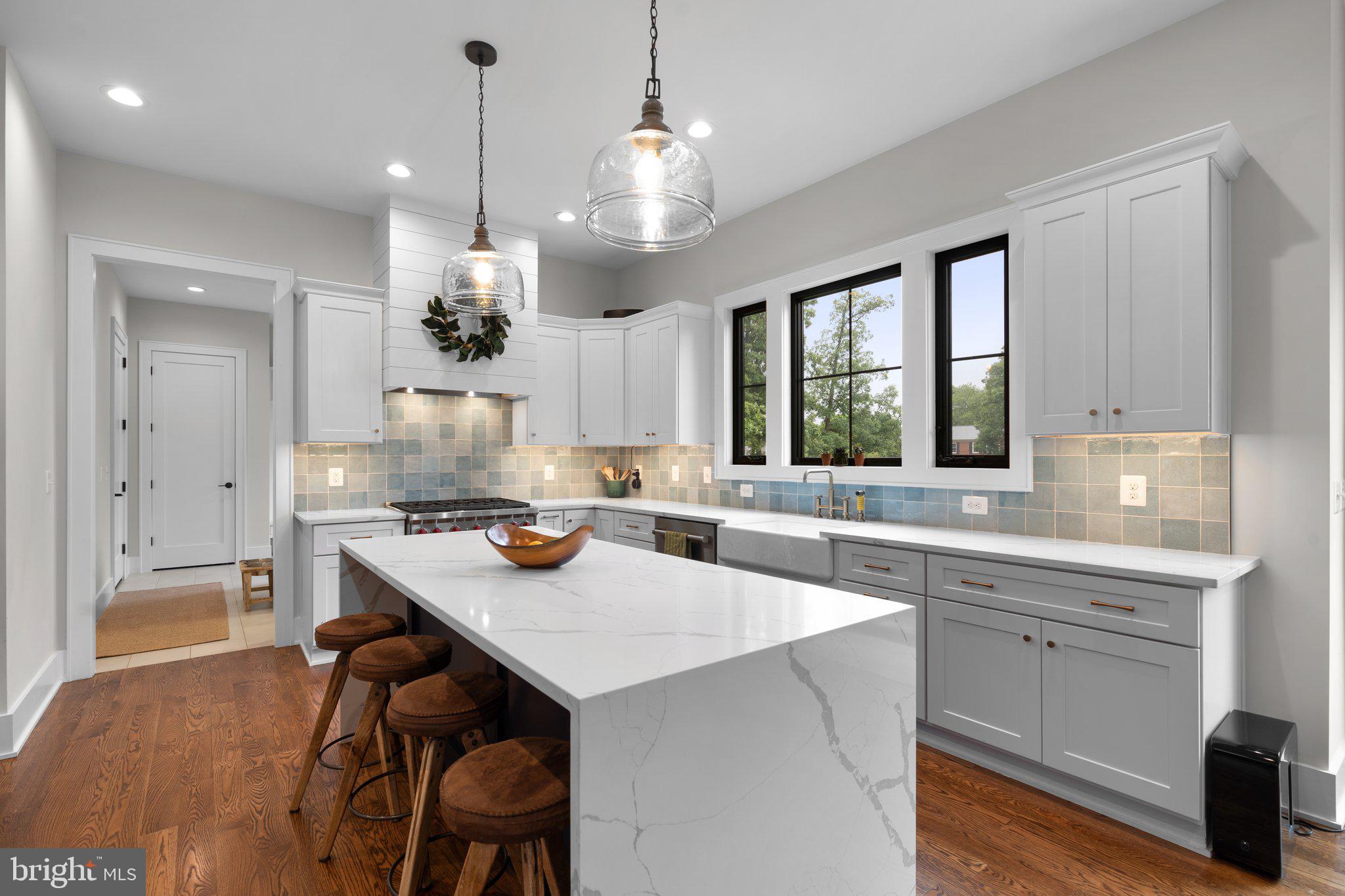 VIENNA WOODS - Residential