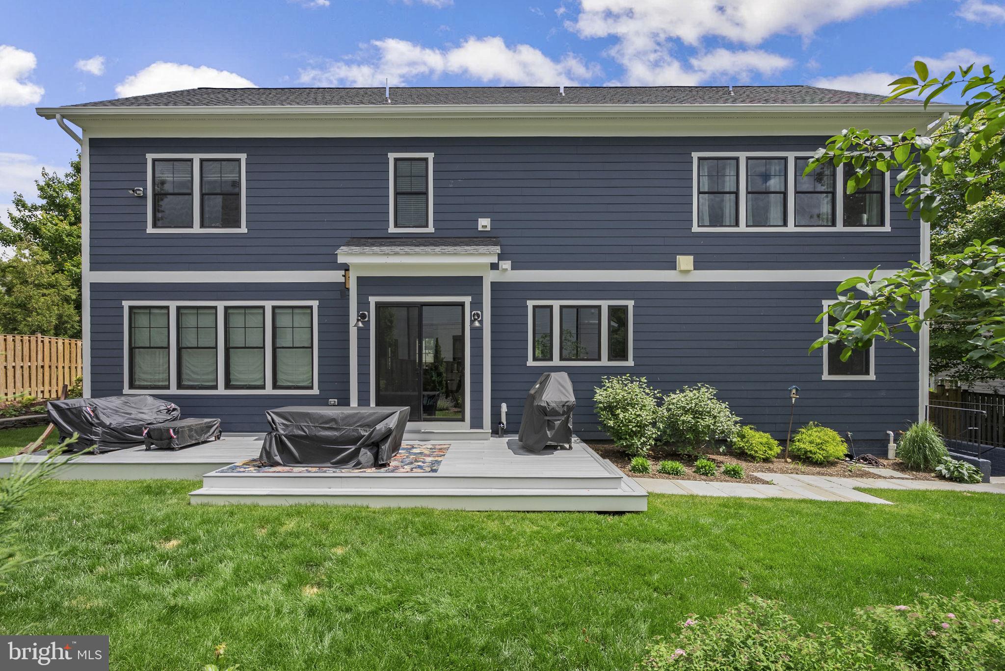 VIENNA WOODS - Residential