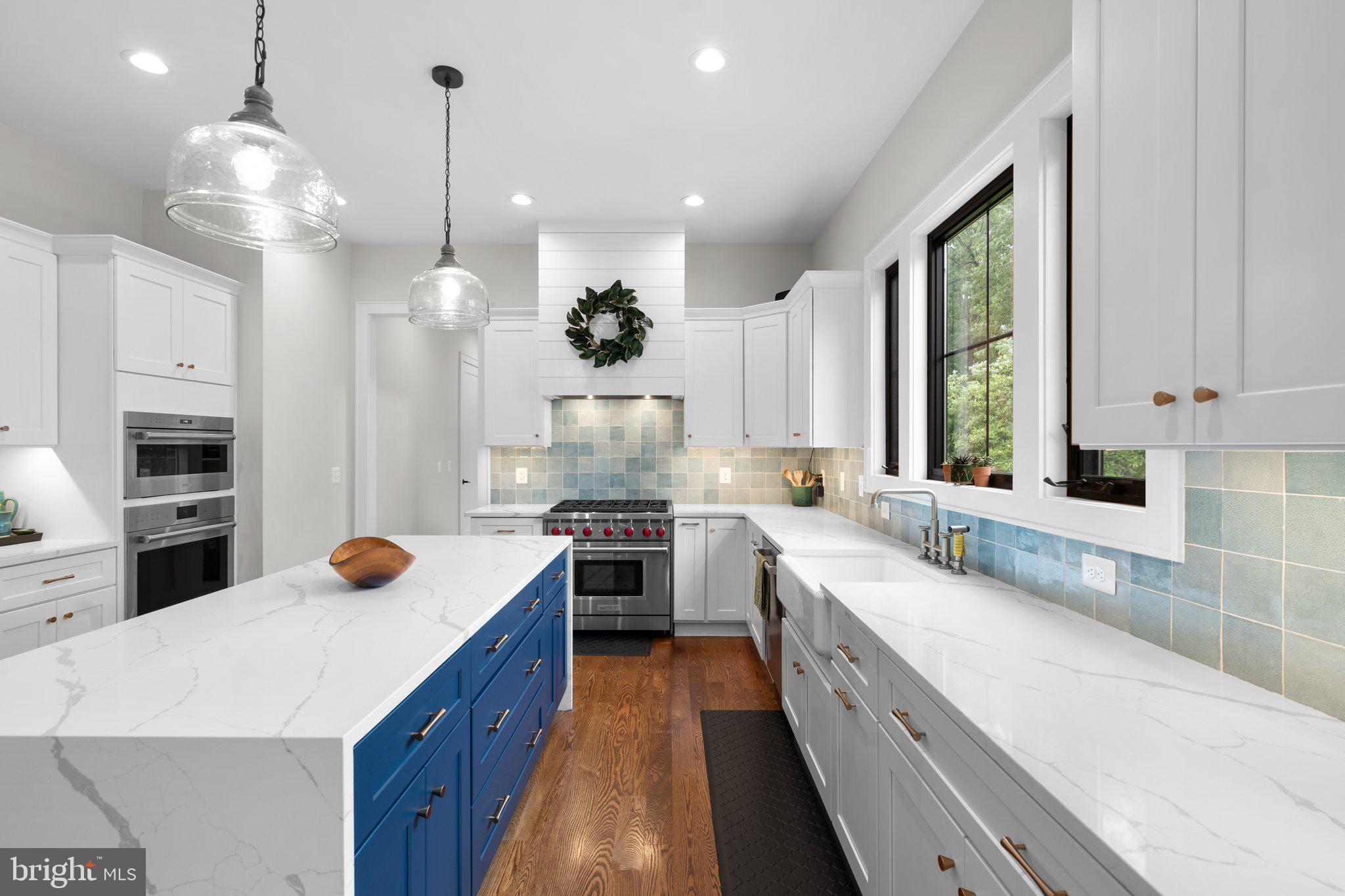 VIENNA WOODS - Residential