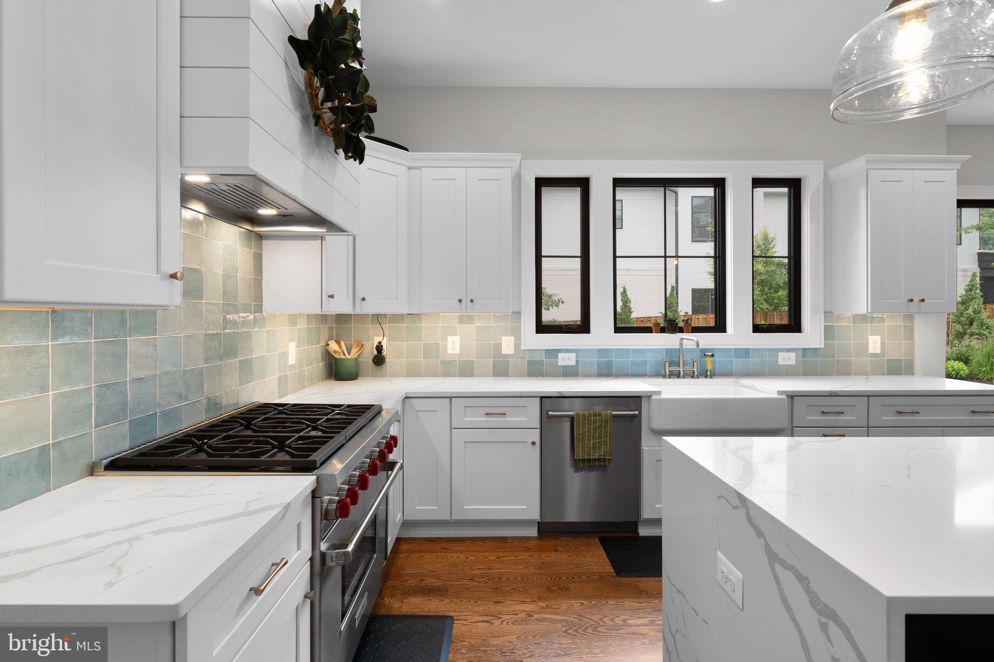 VIENNA WOODS - Residential