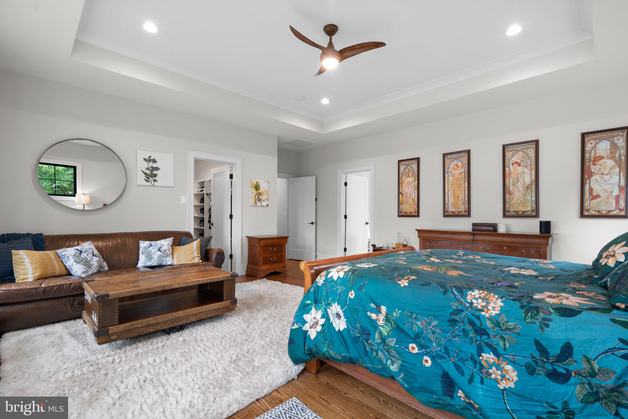 VIENNA WOODS - Residential