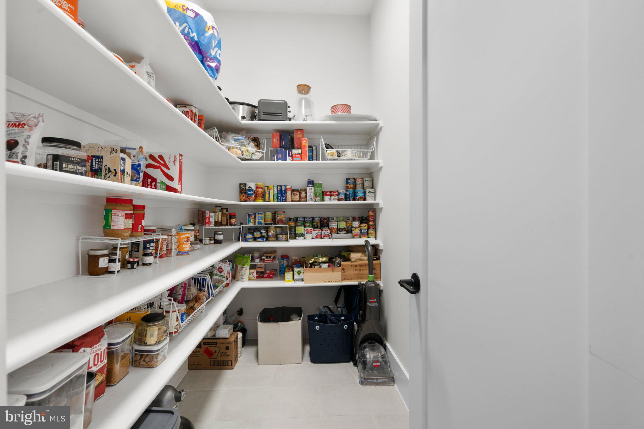 VIENNA WOODS - Residential