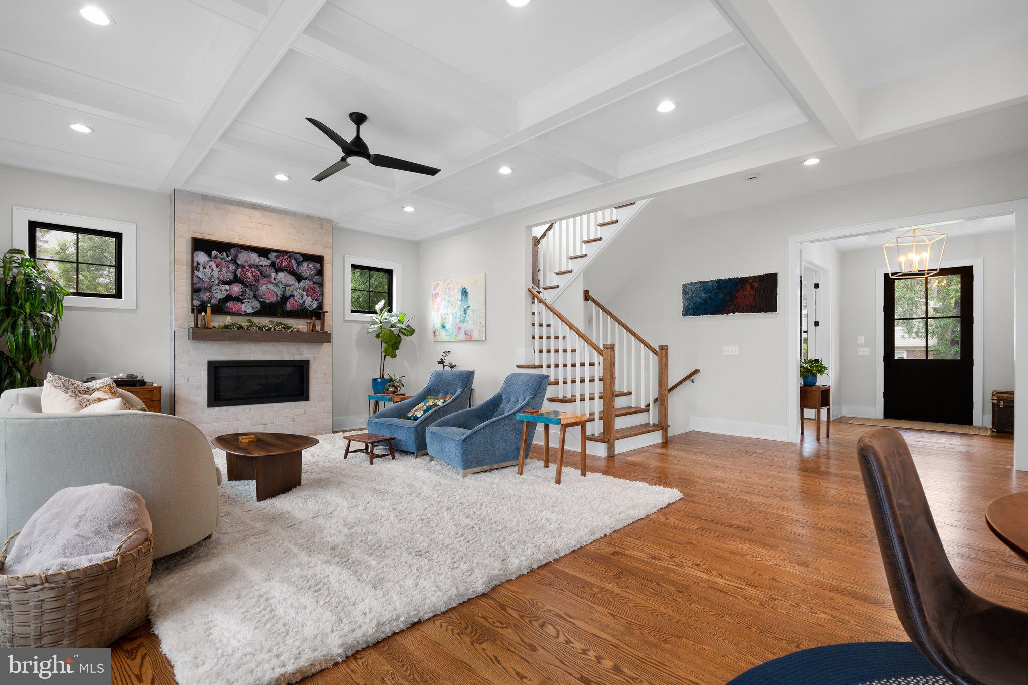 VIENNA WOODS - Residential