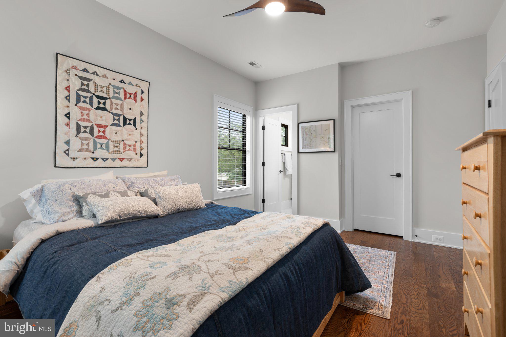 VIENNA WOODS - Residential