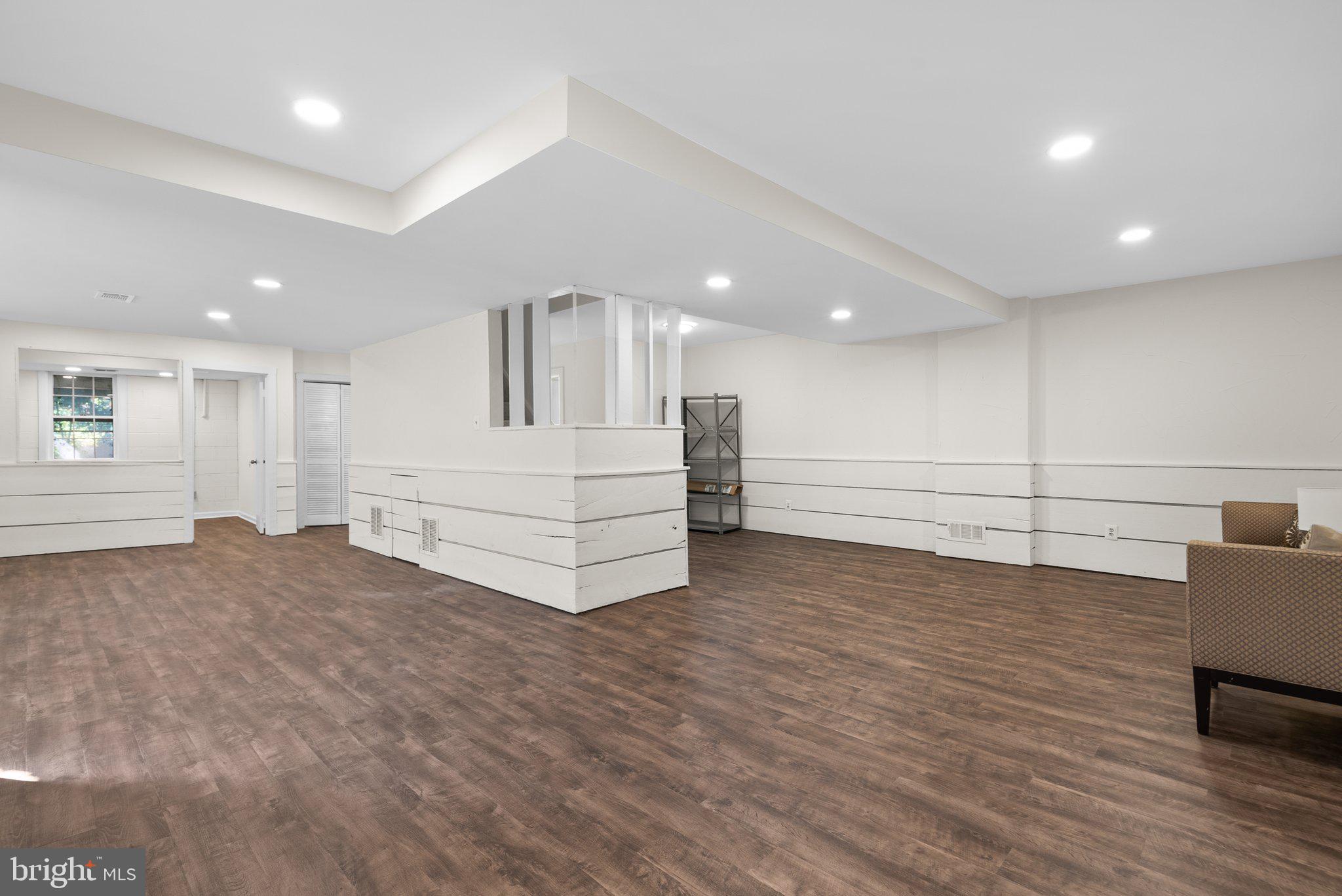 LAKE NORMANDY ESTATES - Residential