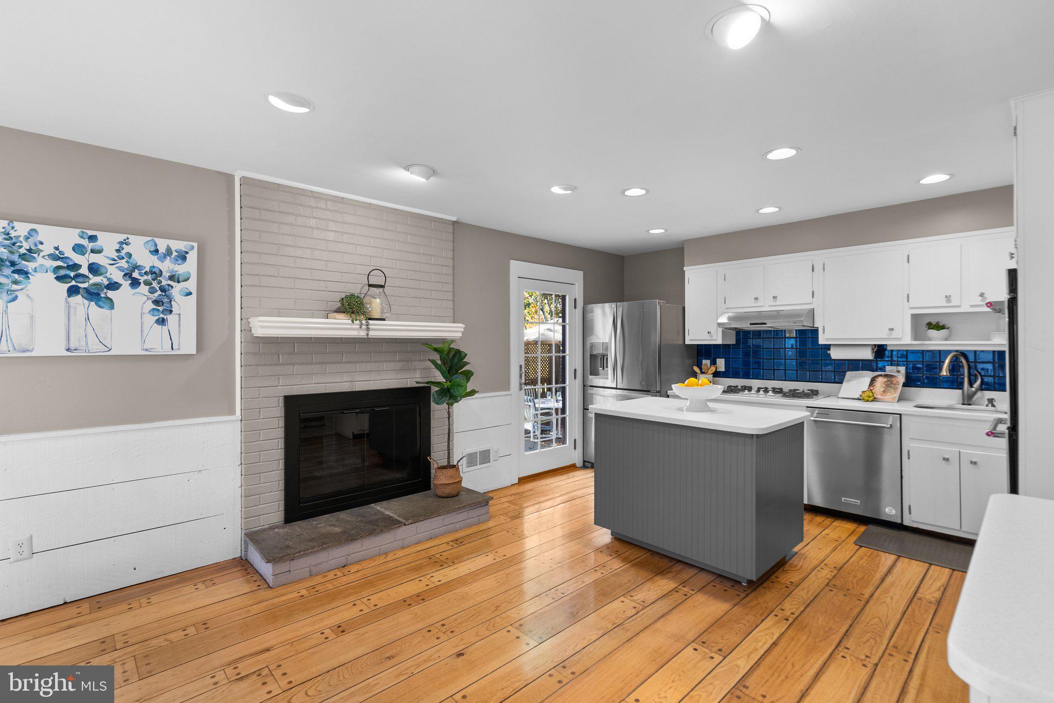 LAKE NORMANDY ESTATES - Residential