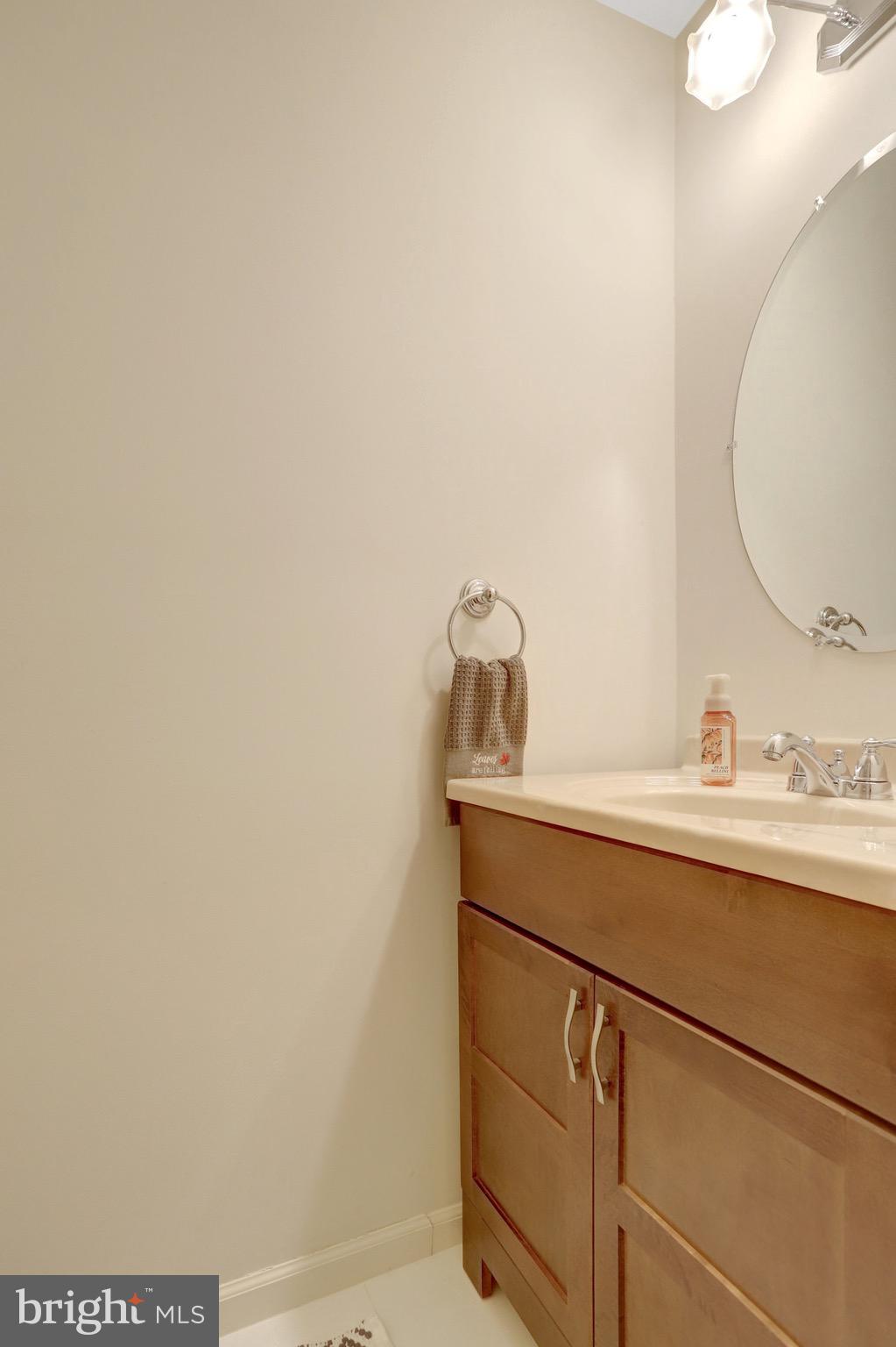 OVERLOOK POINTE - Residential