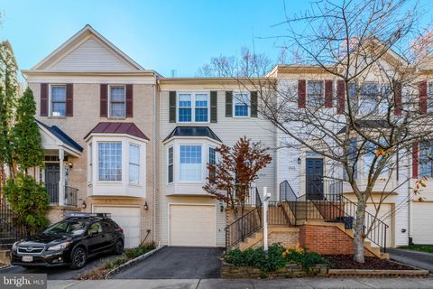 9678 DUTCHMAN DRIVE LORTON VA 22079