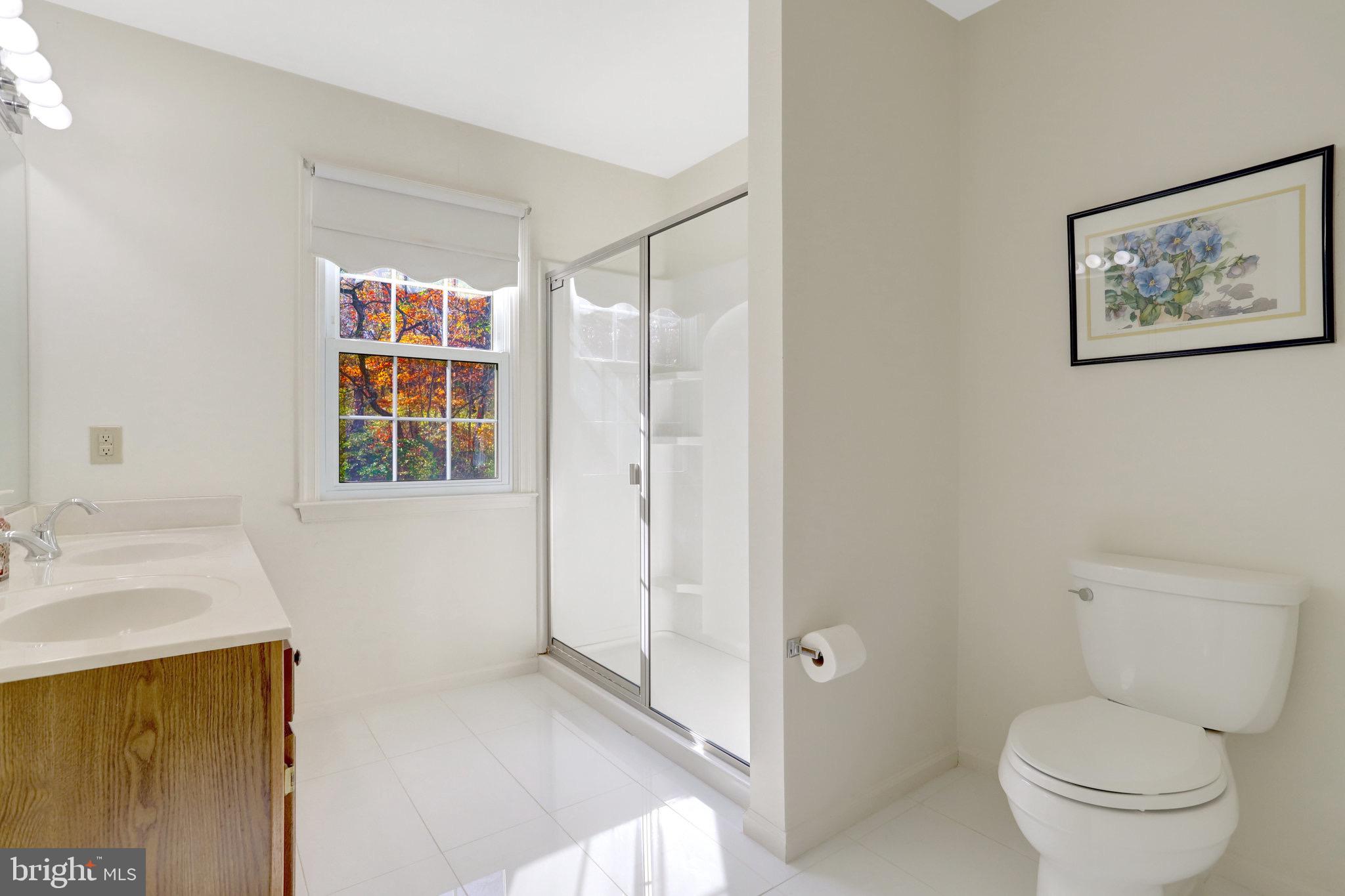 OVERLOOK POINTE - Residential