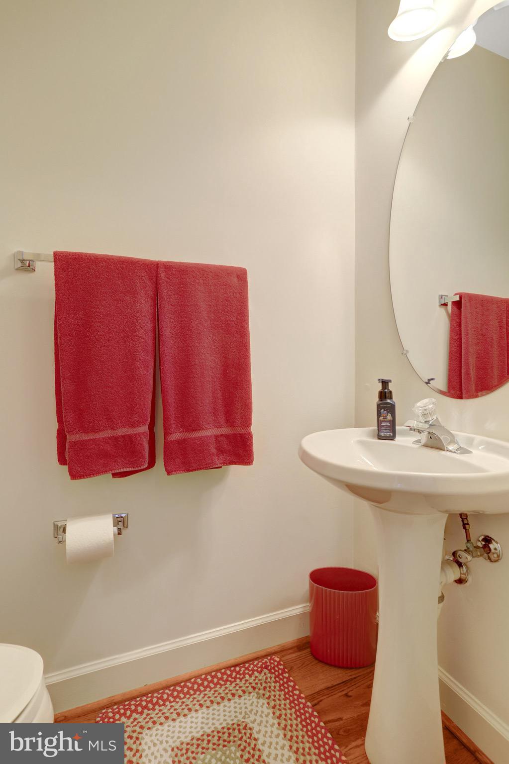 OVERLOOK POINTE - Residential