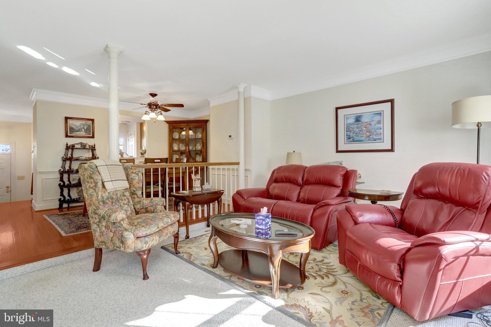 OVERLOOK POINTE - Residential