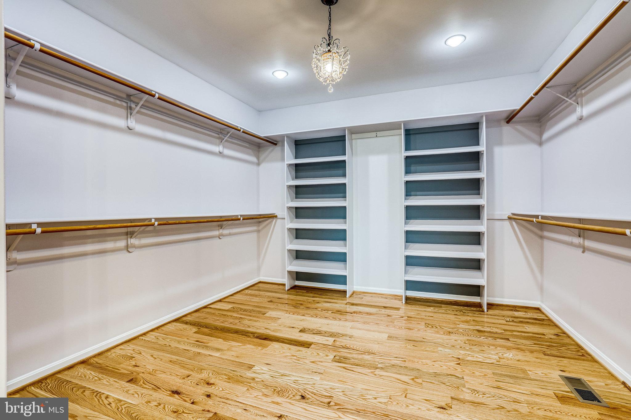 GODFREY - Residential