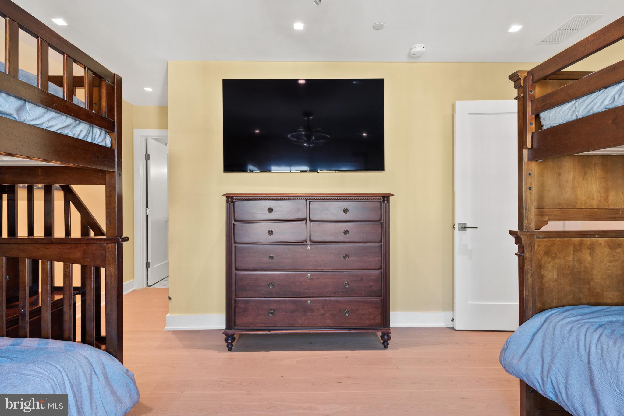 INDIAN BEACH - Residential