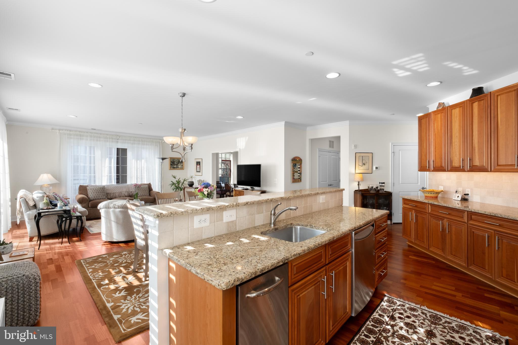 NAVAL SQUARE - Residential