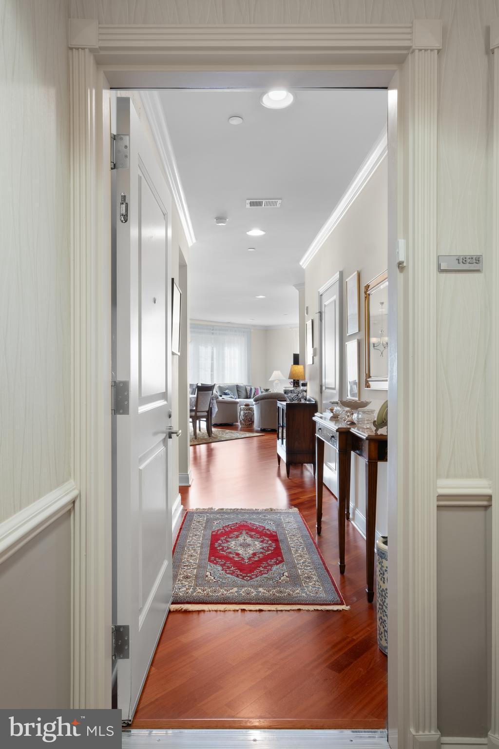 NAVAL SQUARE - Residential