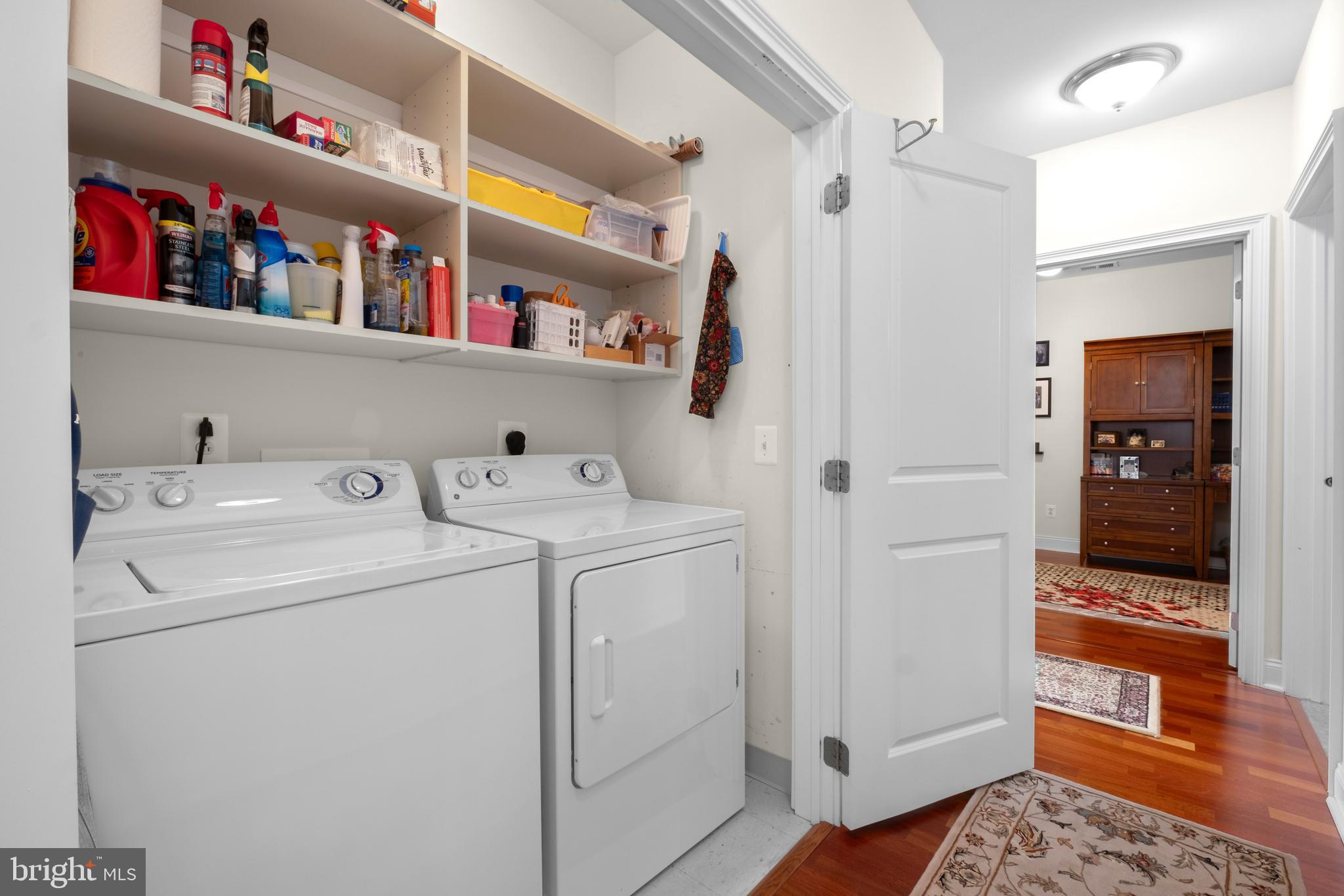 NAVAL SQUARE - Residential