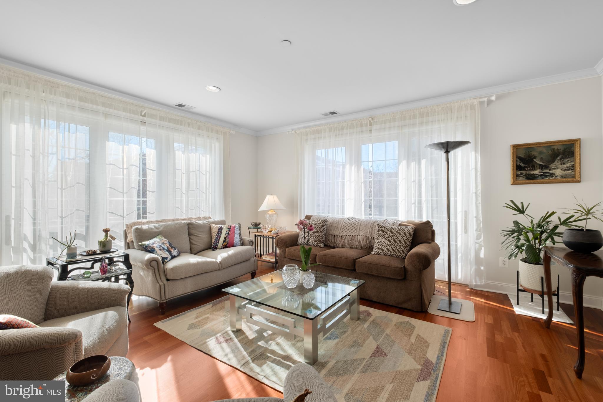 NAVAL SQUARE - Residential