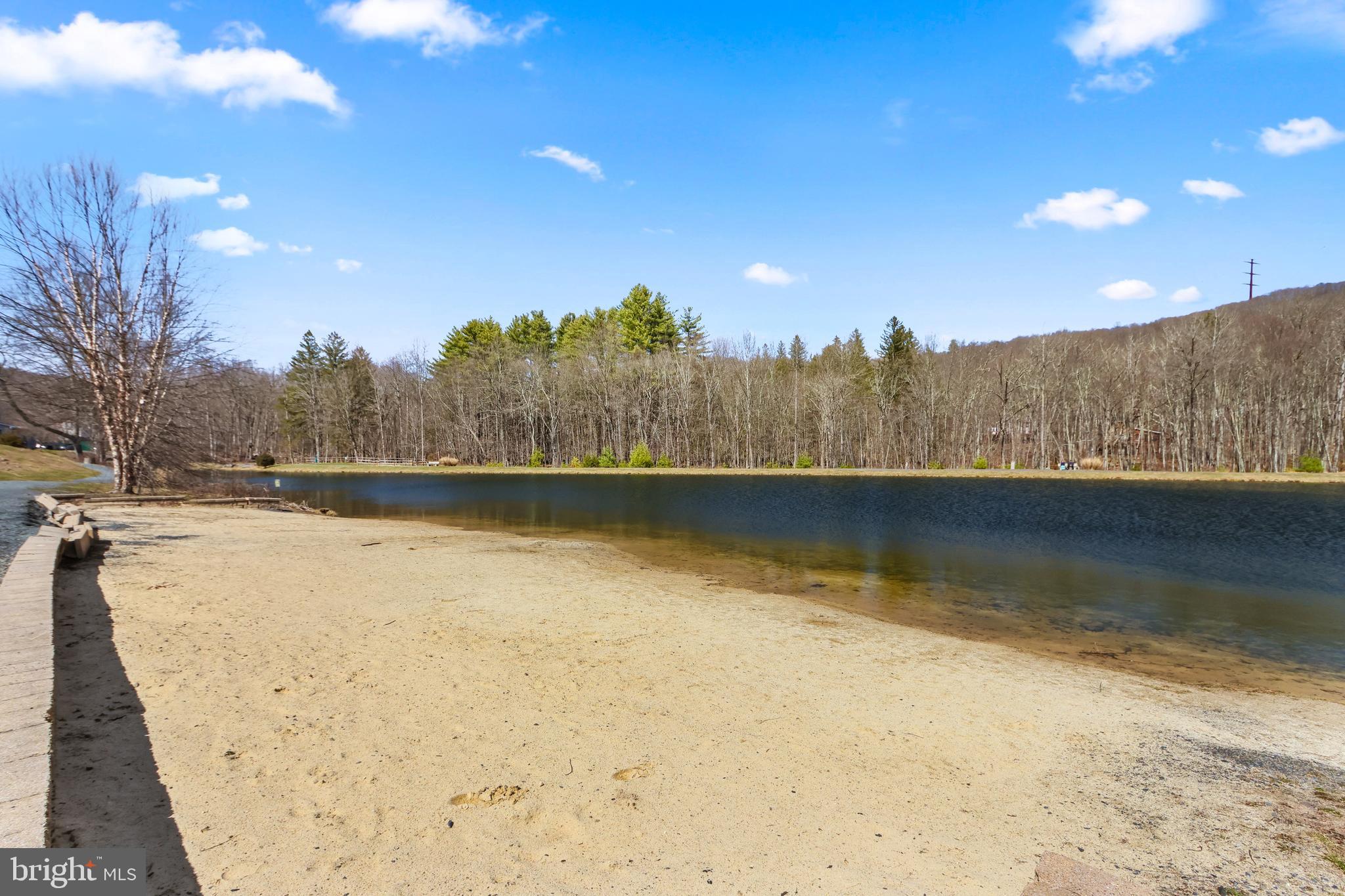 SAW CREEK ESTATES - Residential