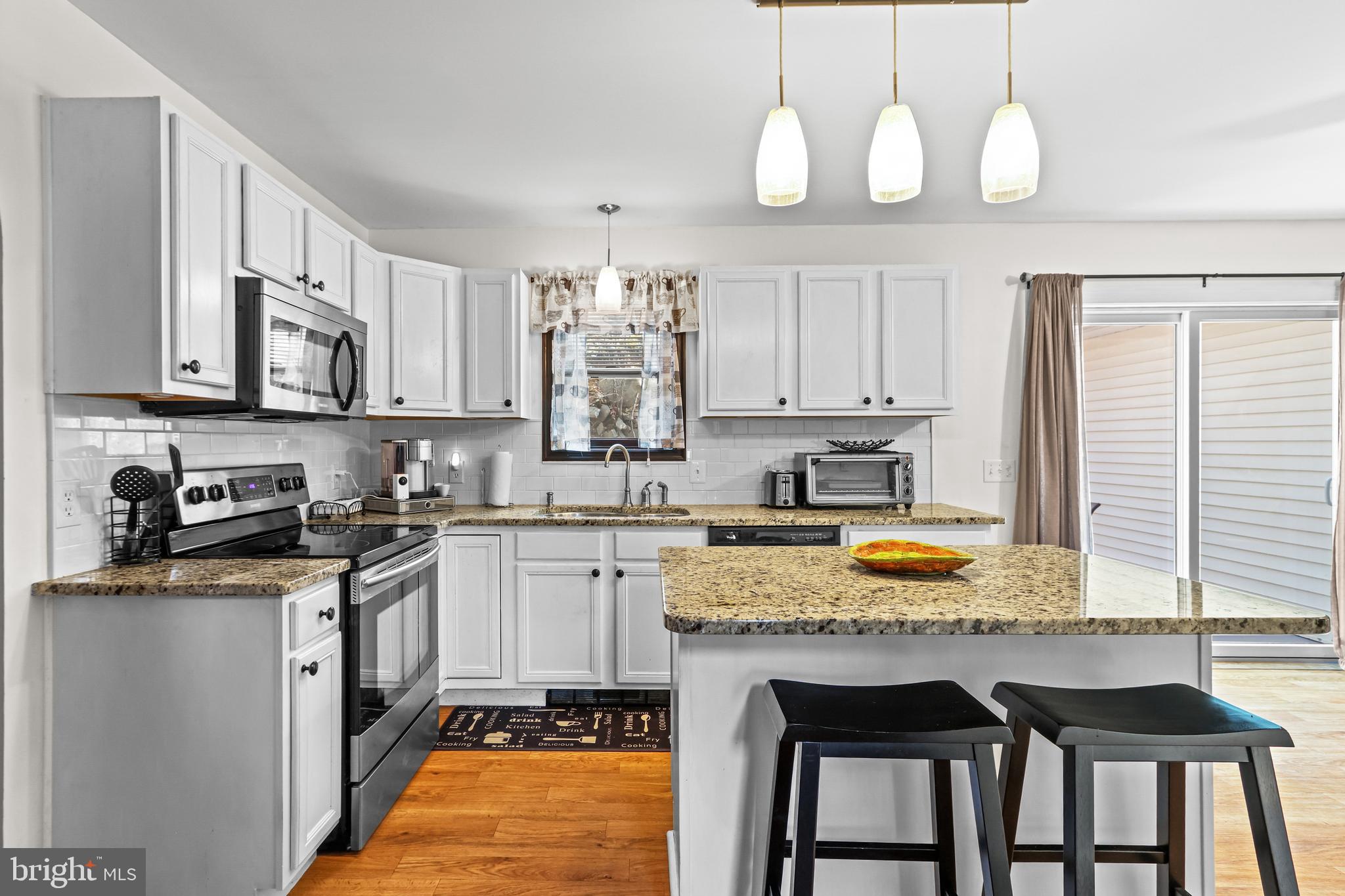 SAW CREEK ESTATES - Residential