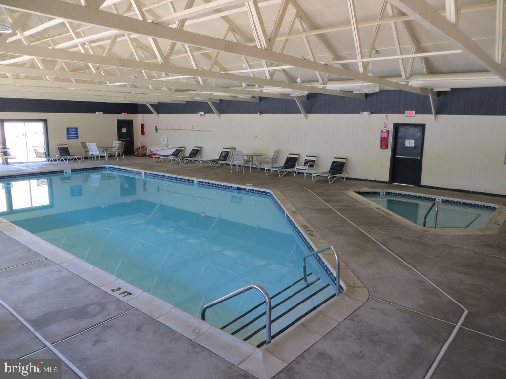 SAW CREEK ESTATES - Residential