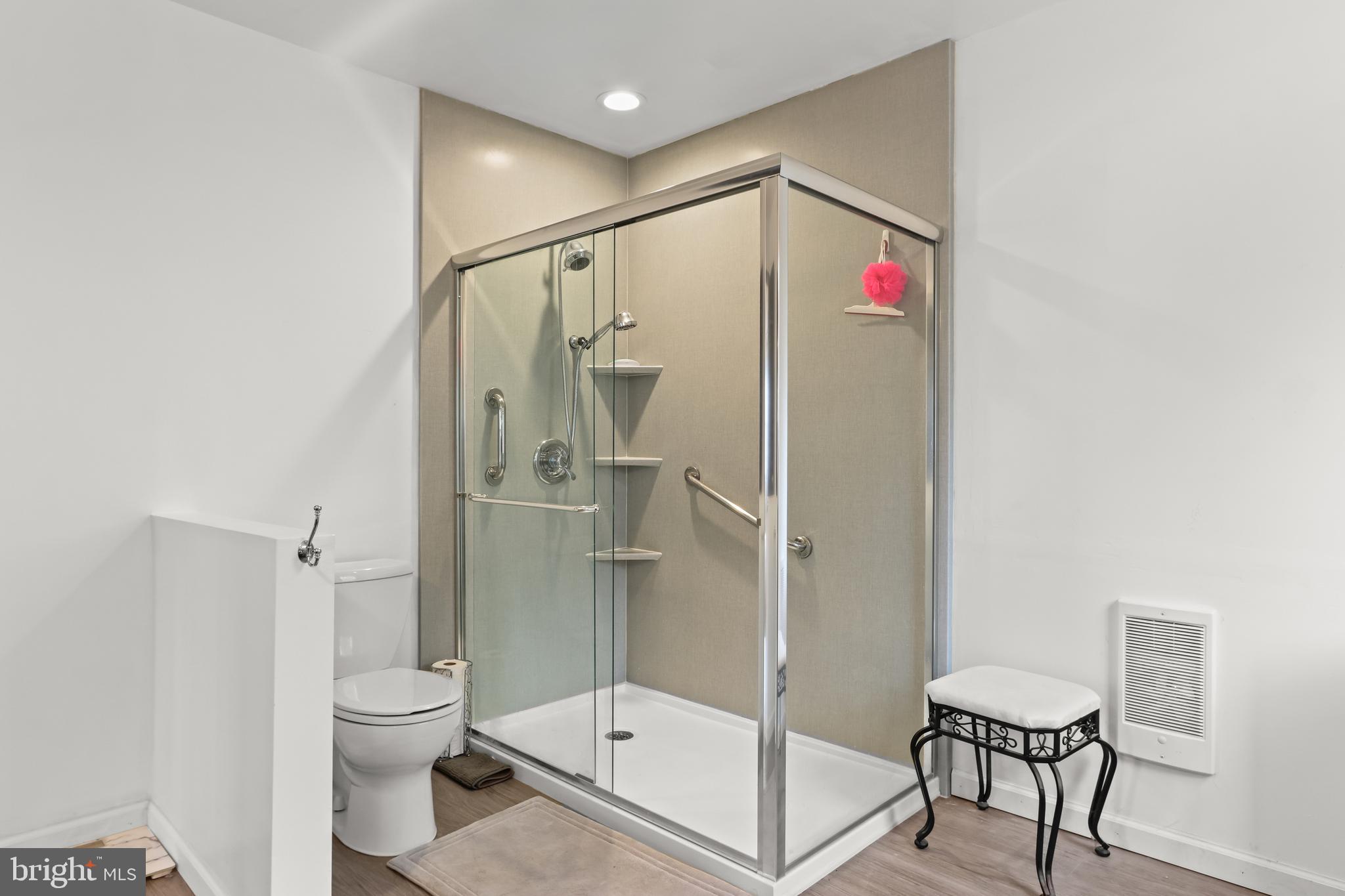 SAW CREEK ESTATES - Residential