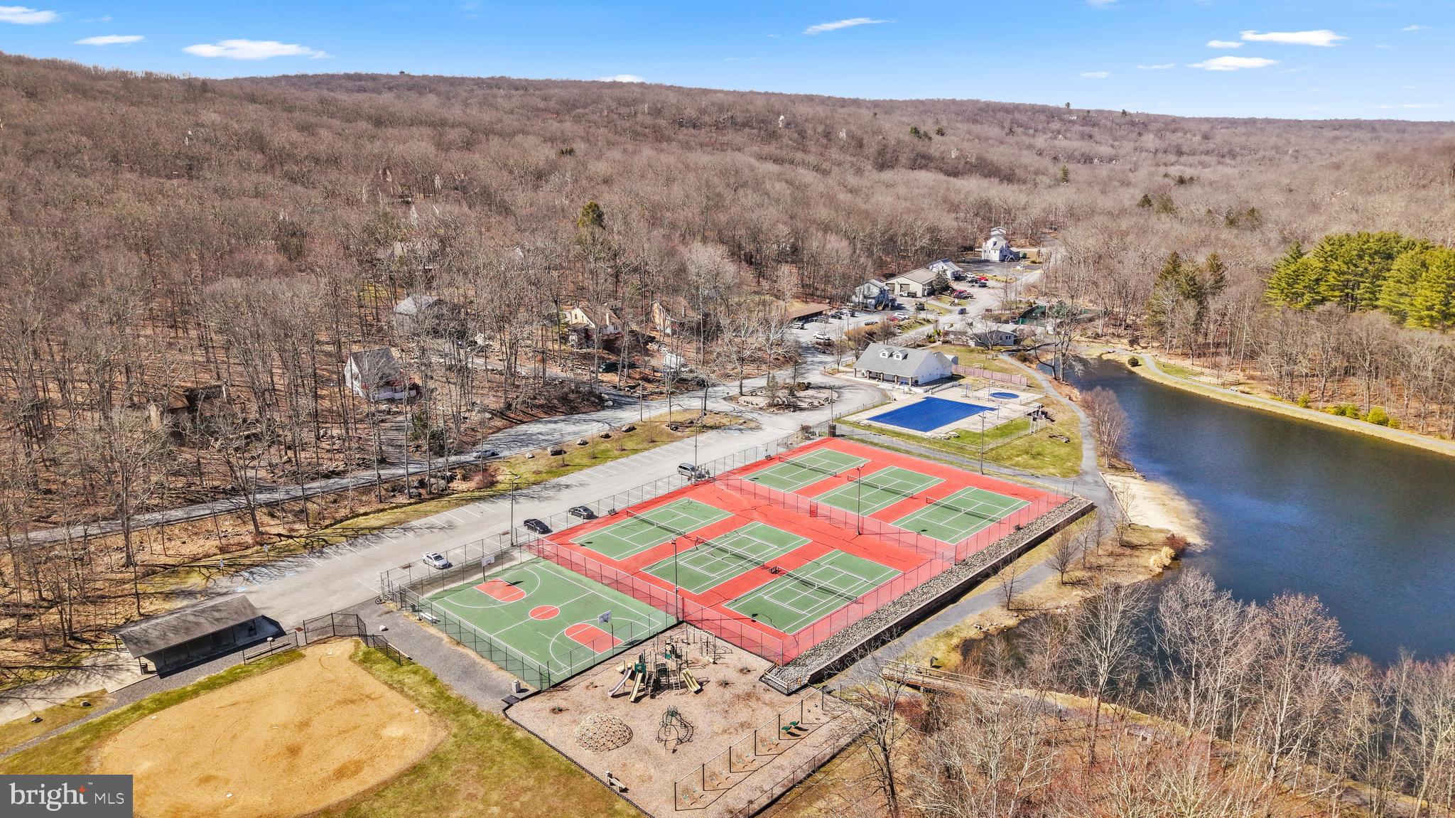 SAW CREEK ESTATES - Residential