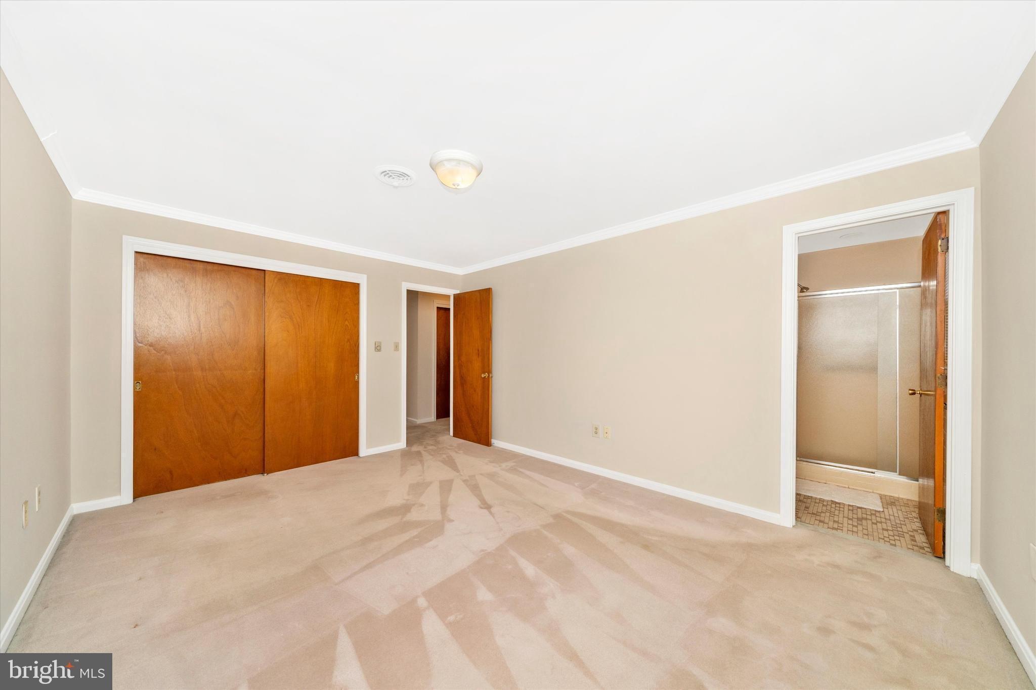 TWIN CREEK PLAZA - Residential