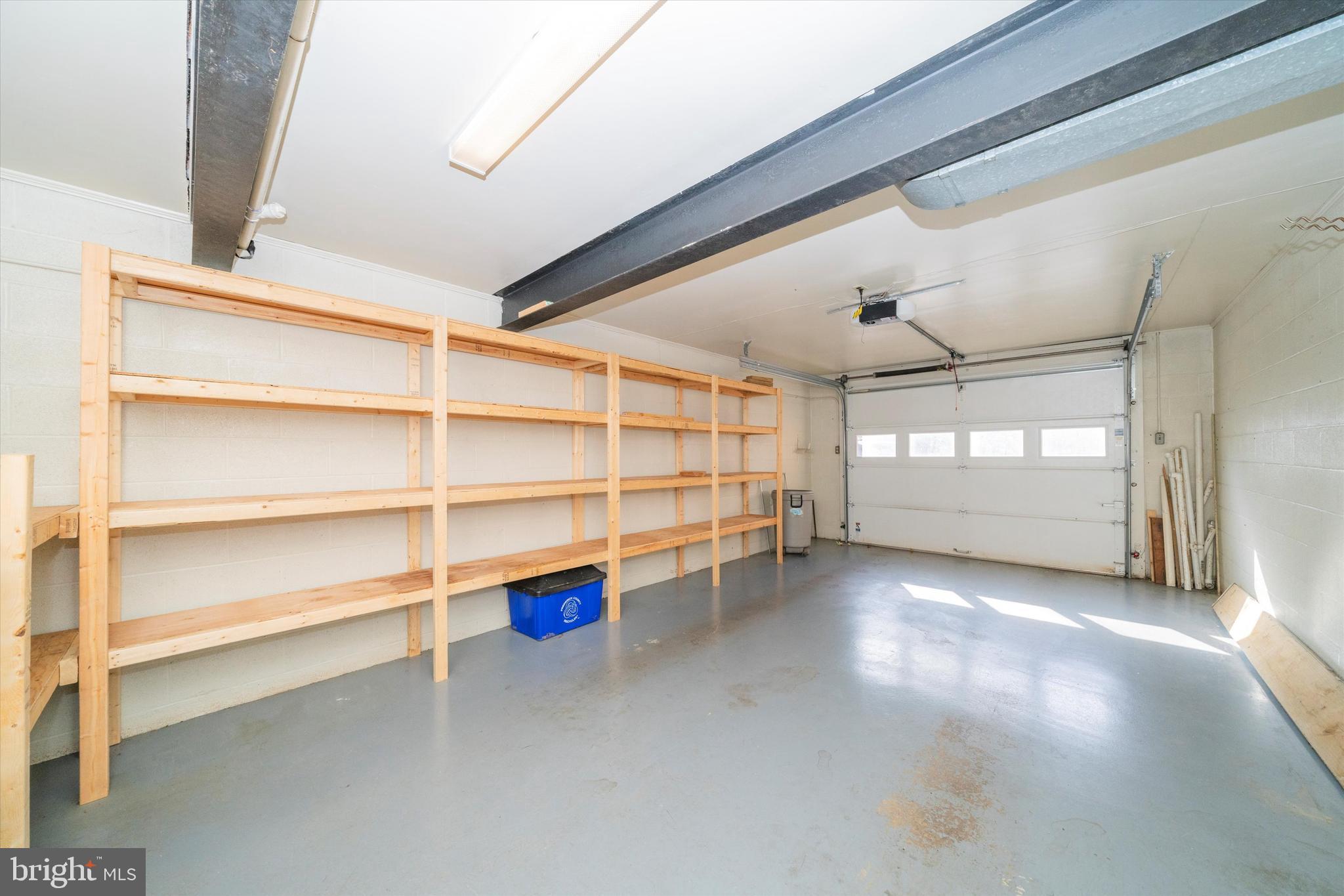 TWIN CREEK PLAZA - Residential