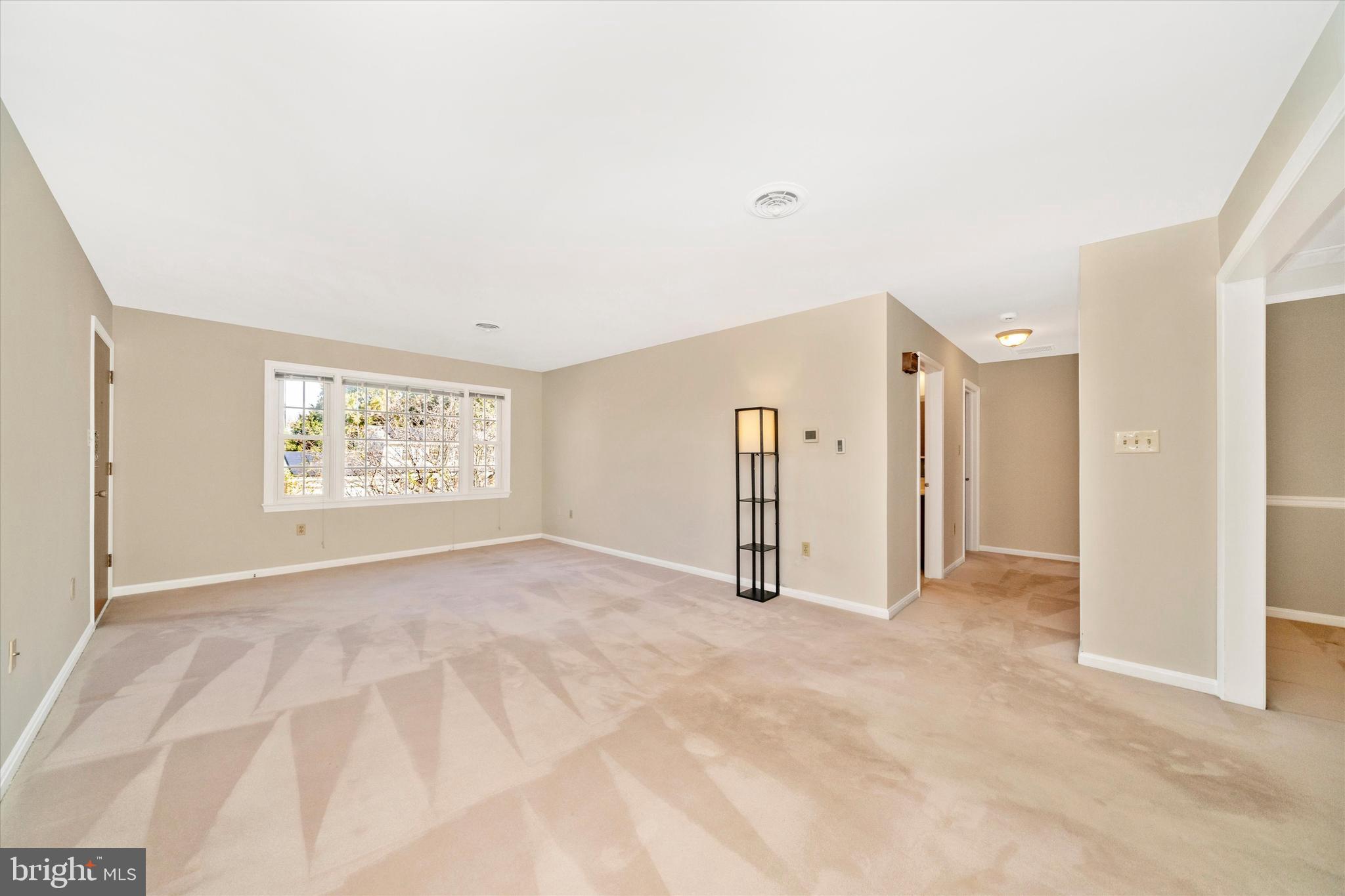 TWIN CREEK PLAZA - Residential