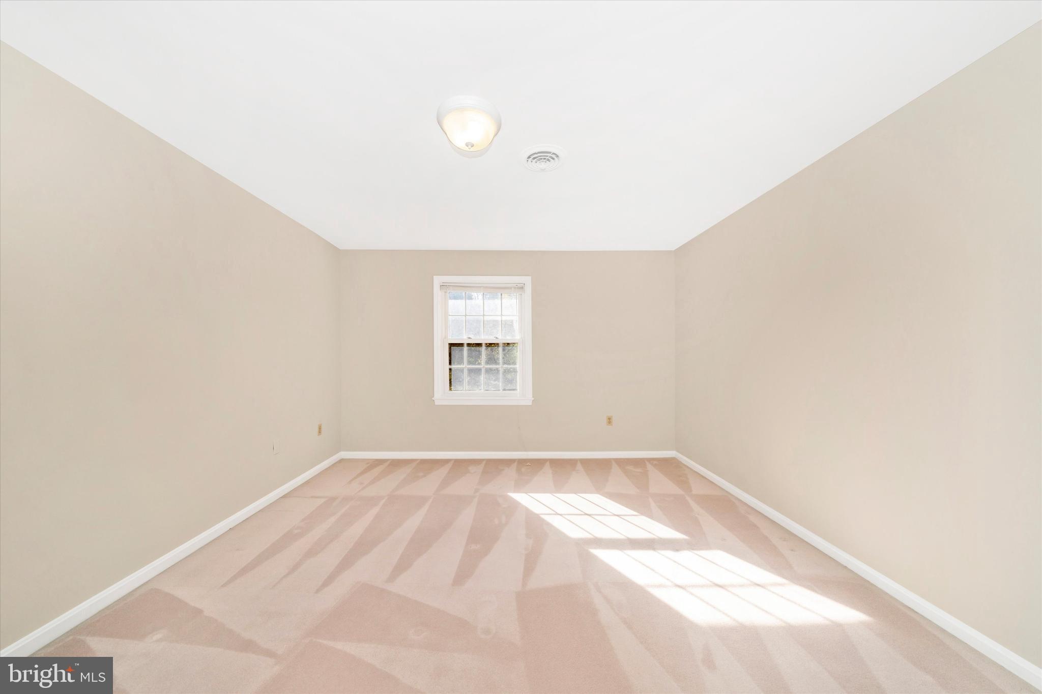 TWIN CREEK PLAZA - Residential