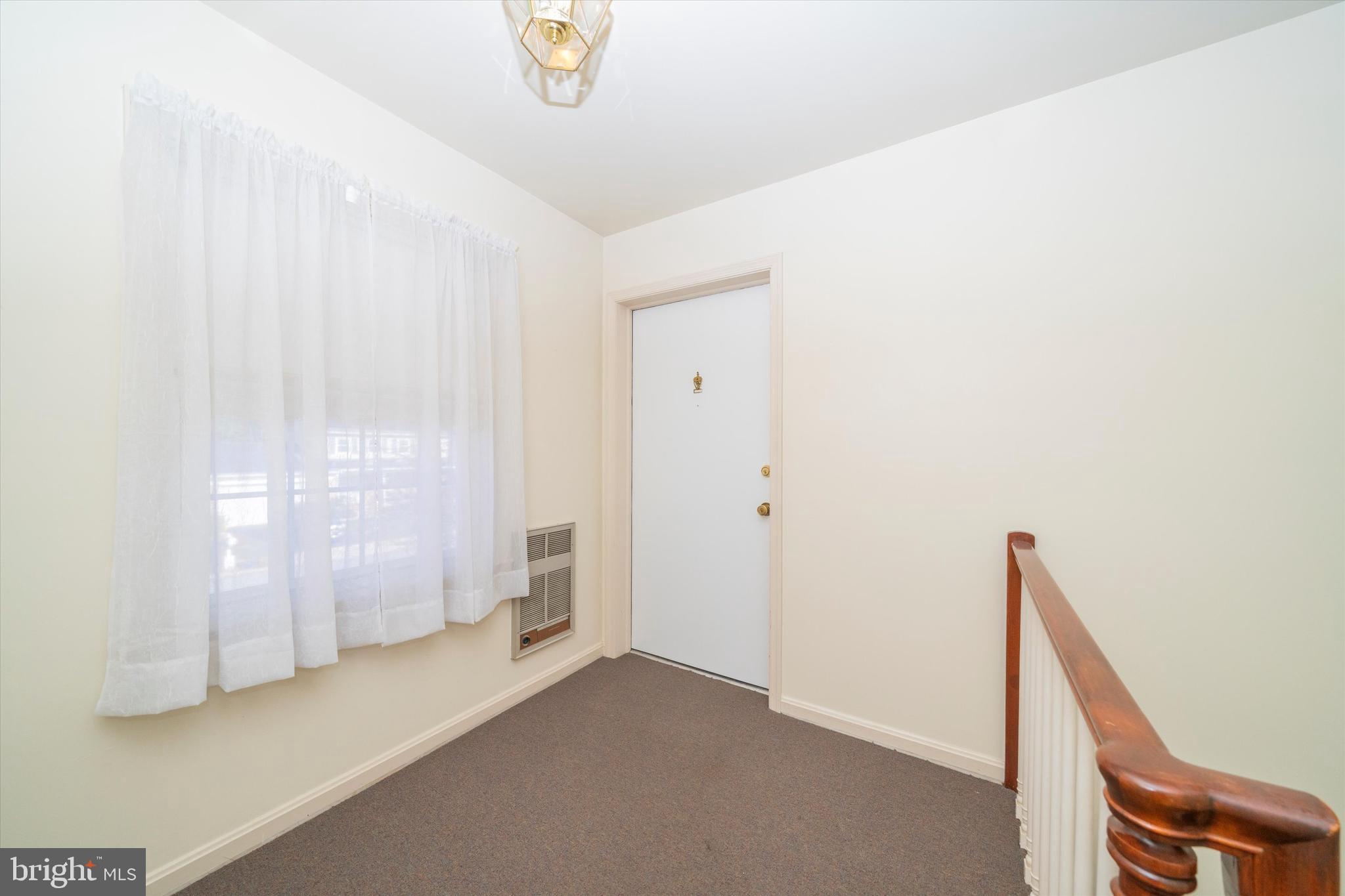 TWIN CREEK PLAZA - Residential