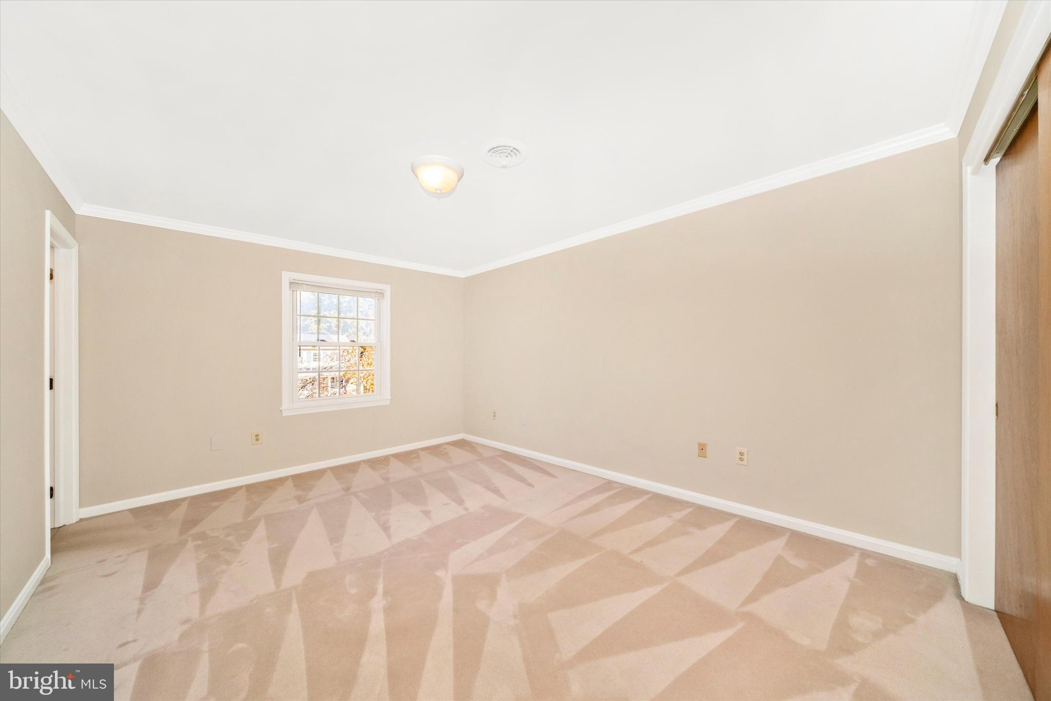 TWIN CREEK PLAZA - Residential