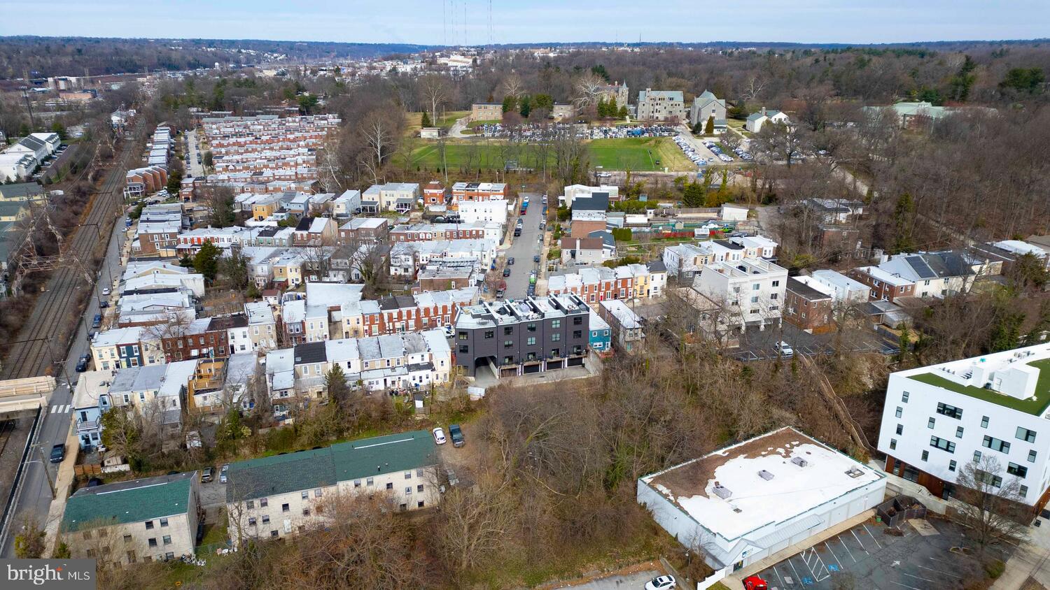 EAST FALLS - Residential