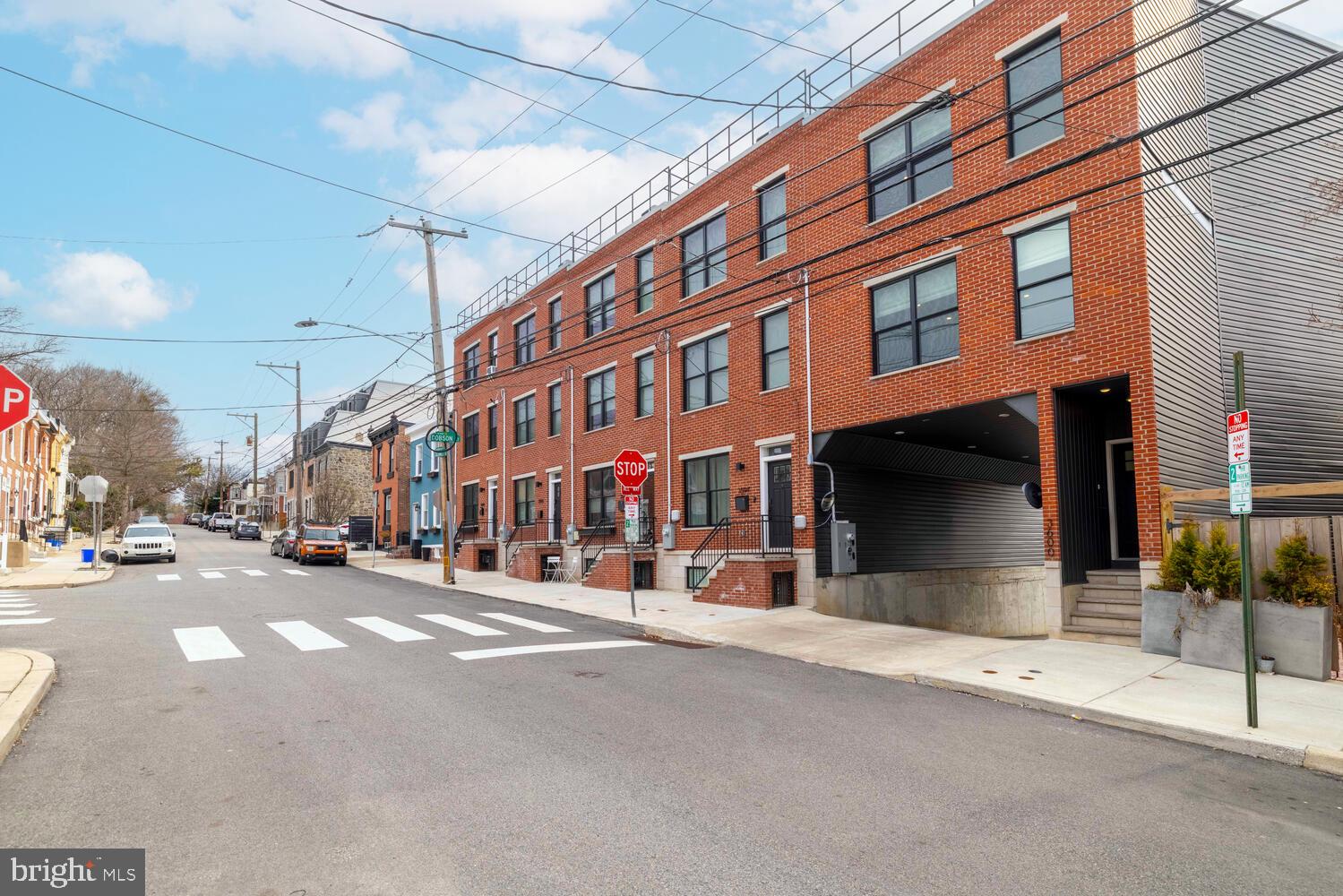 EAST FALLS - Residential