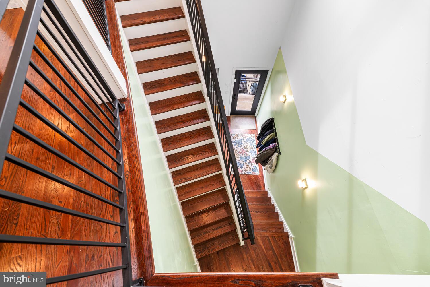 EAST FALLS - Residential