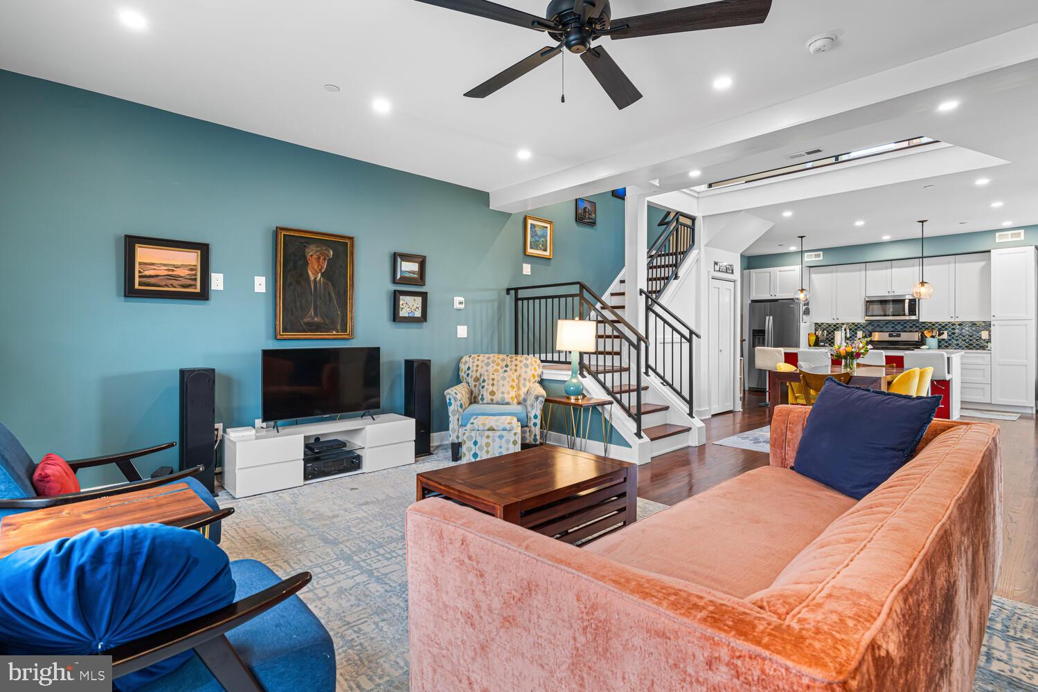 EAST FALLS - Residential