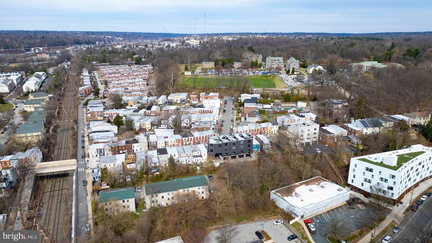 EAST FALLS - Residential