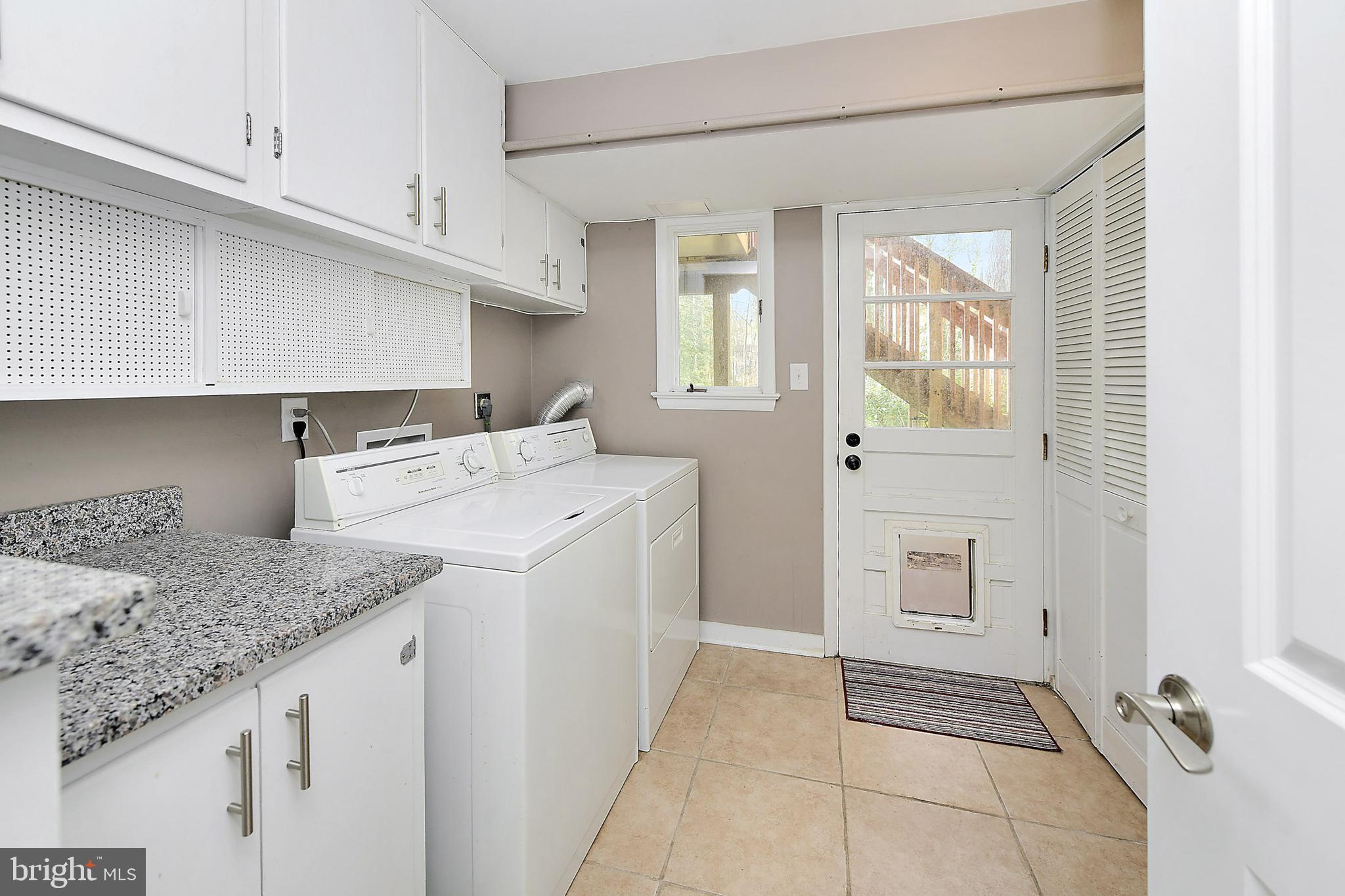 TONY TANK - Residential