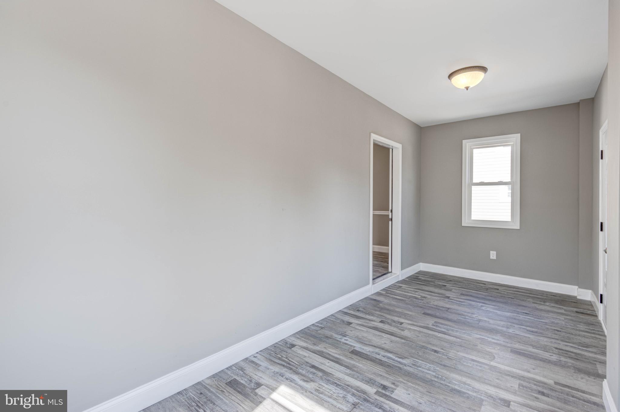 LANDSDOWNE - Residential