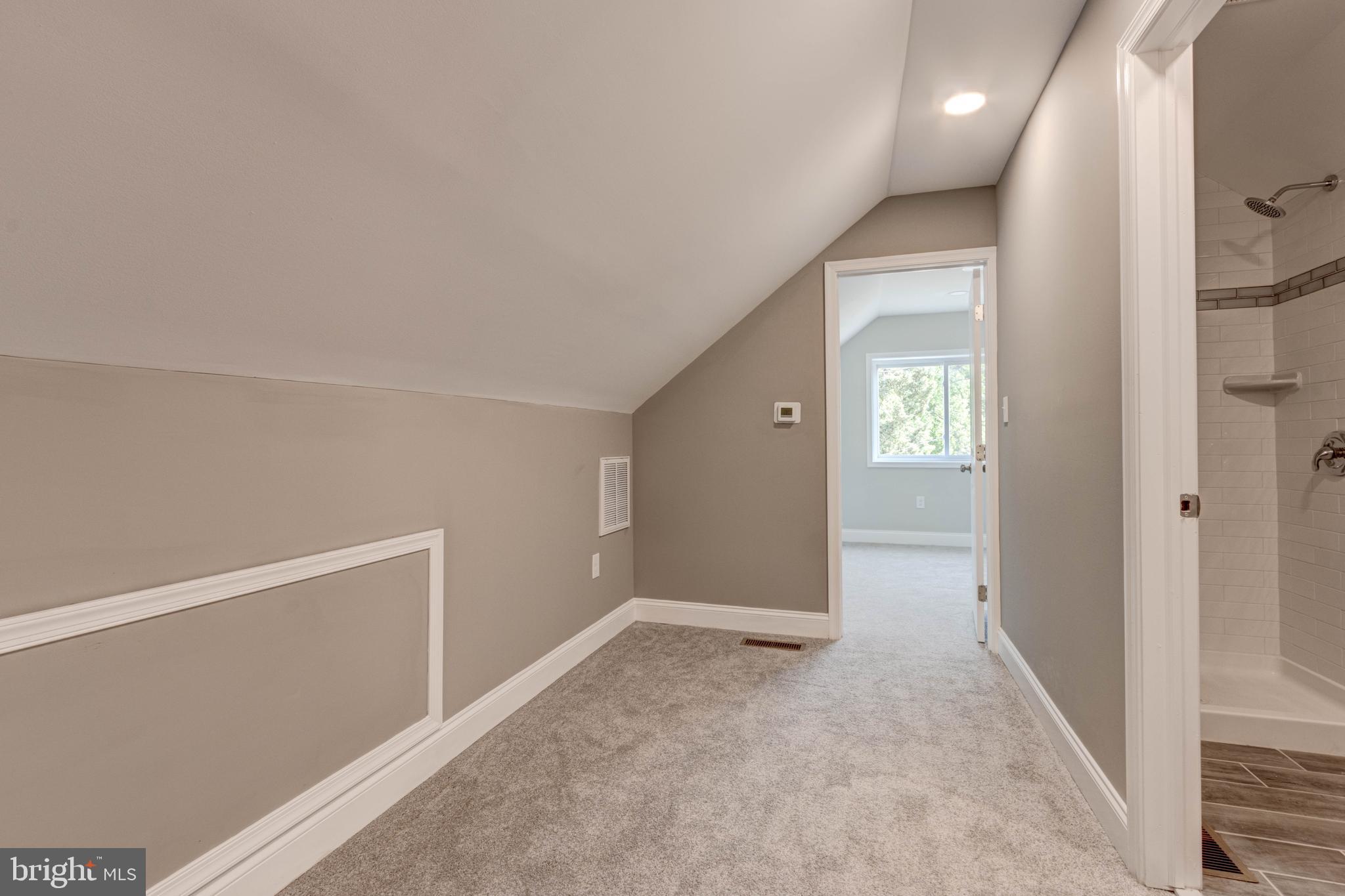 LANDSDOWNE - Residential