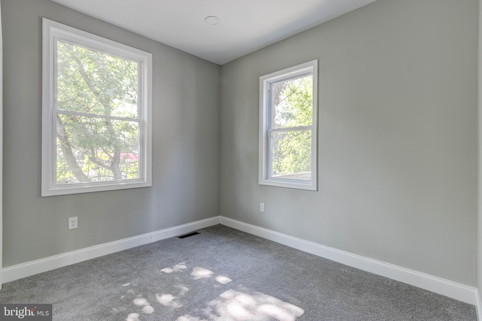 LANDSDOWNE - Residential