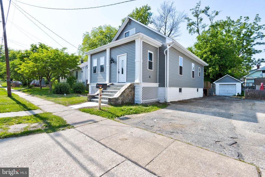 Welcome to 124 3rd ave. This beautiful 4 bedroom 3 full bathroom , Outside features a detached garage and fenced in yard, new roof, siding, and windows. Open main level offers 2 bedrooms and two full bathrooms, all new kitchen with granite countertops and stainless steel appliances. Close to all commuter routes. Don't miss you opportunity this is sure to go fast.