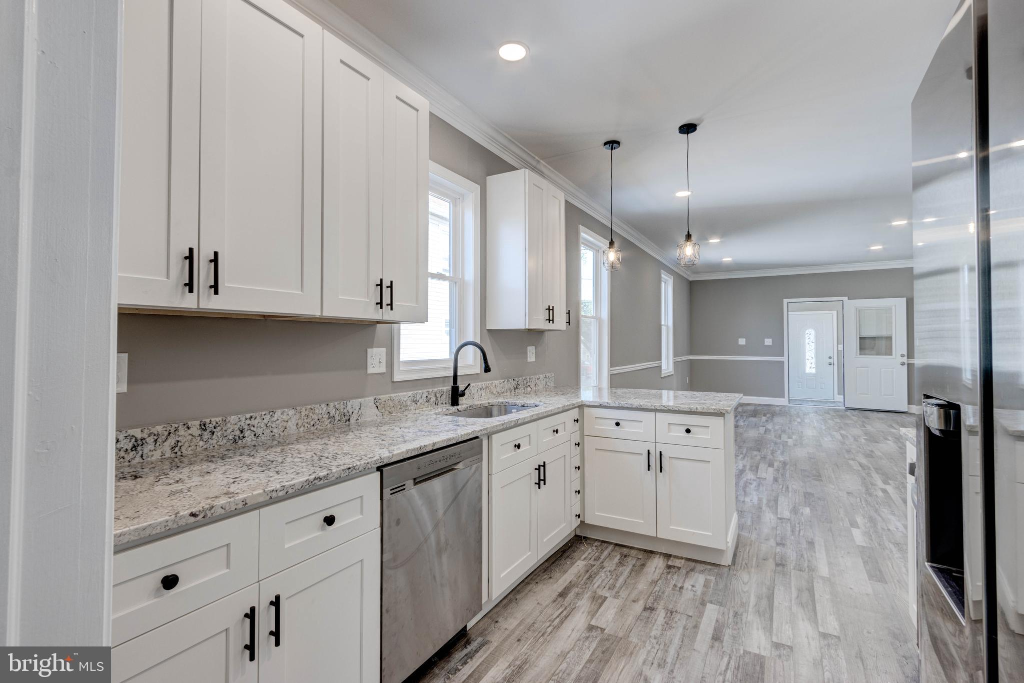 LANDSDOWNE - Residential