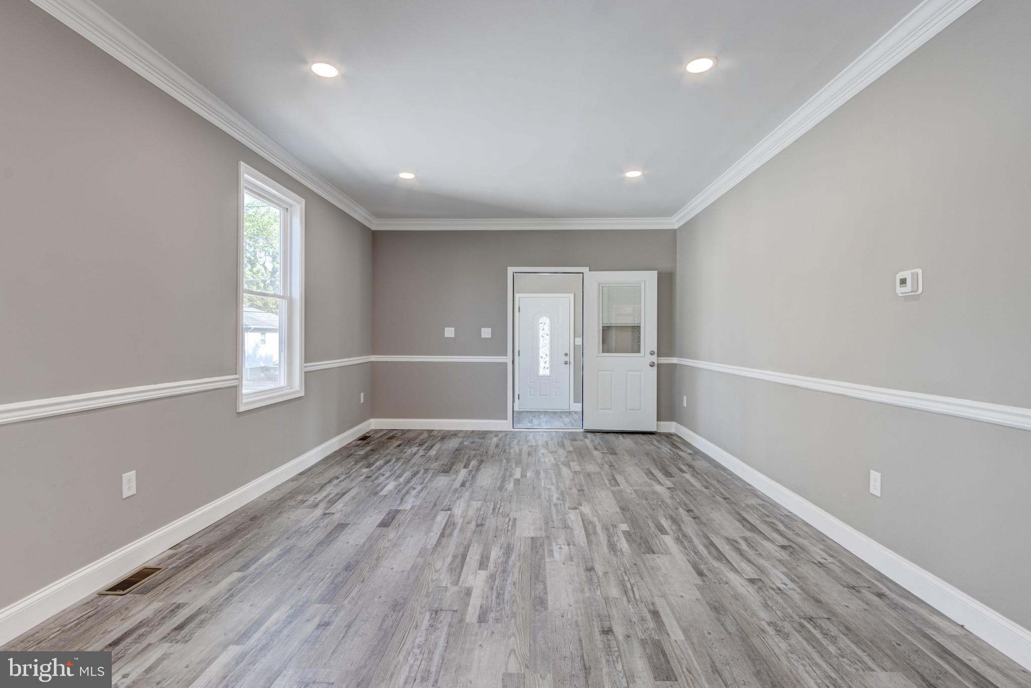 LANDSDOWNE - Residential