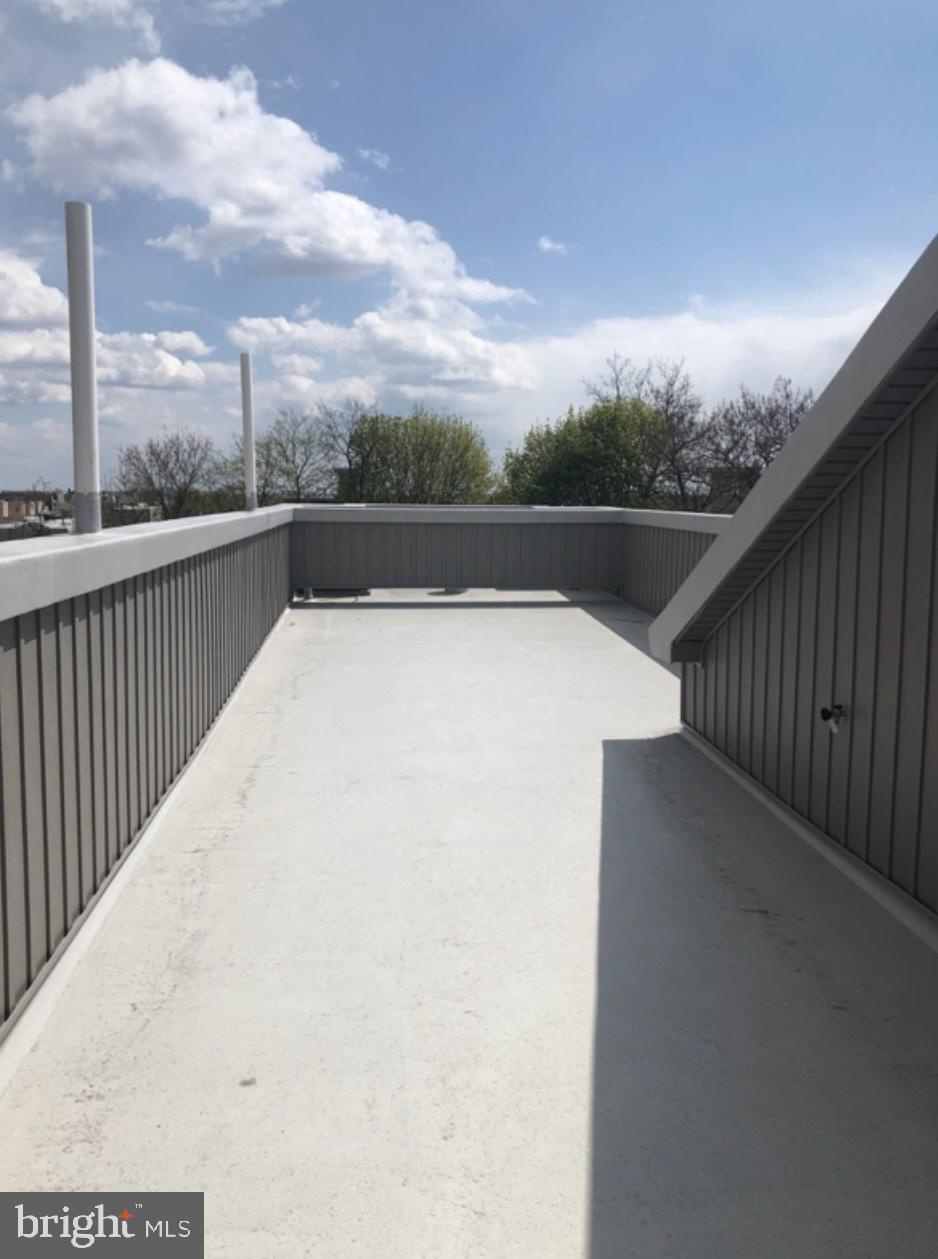 YORKTOWN - Residential Income