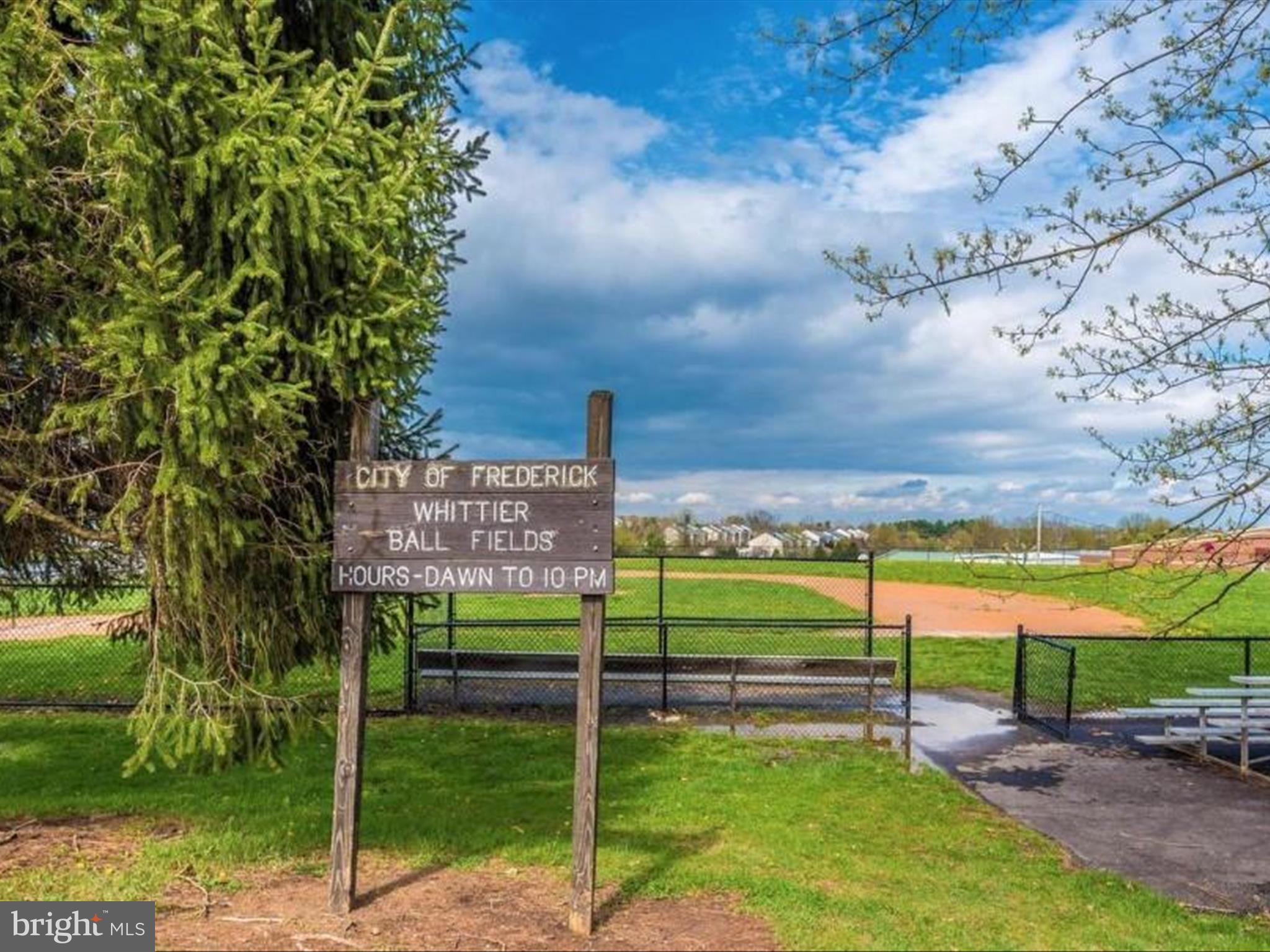 ECHO GLEN - Residential